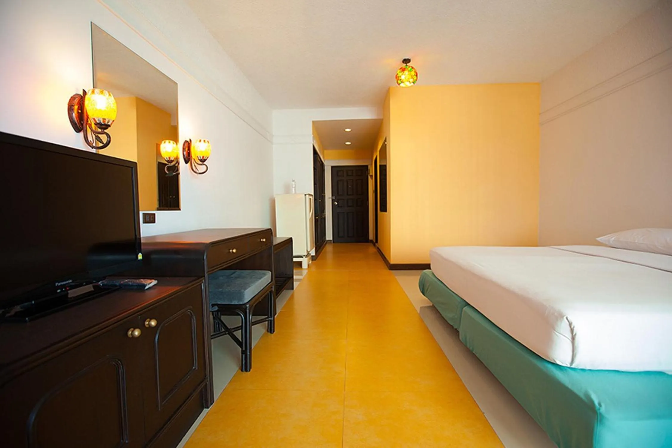 Bed in Markland Beach View