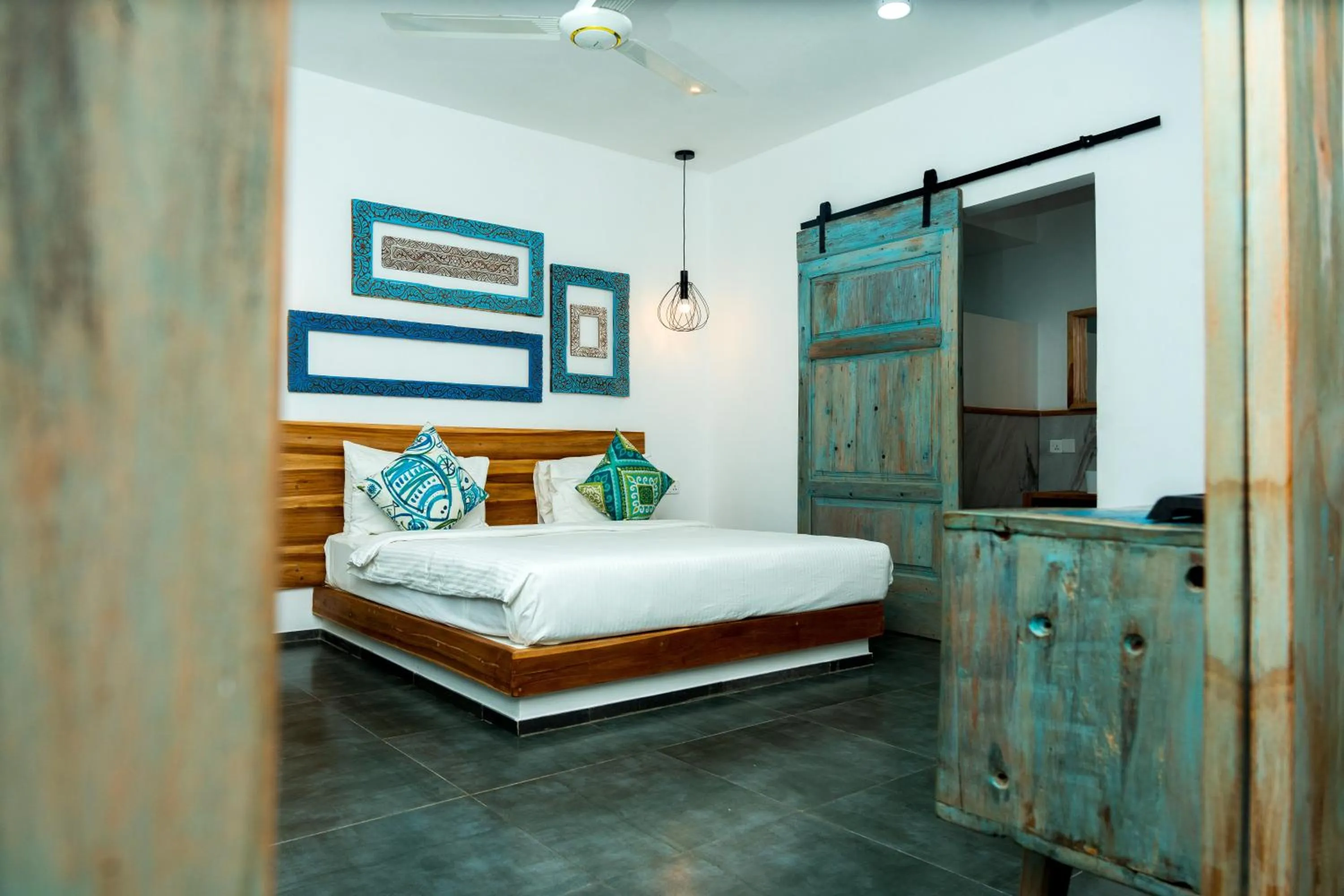 Bedroom, Bed in Opera Hotel