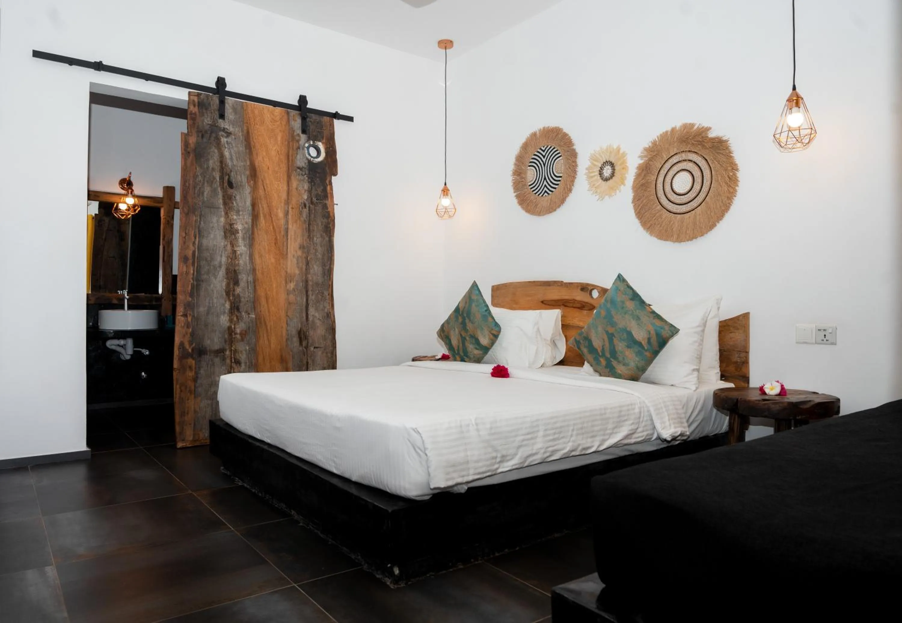 Bedroom, Bed in Opera Hotel