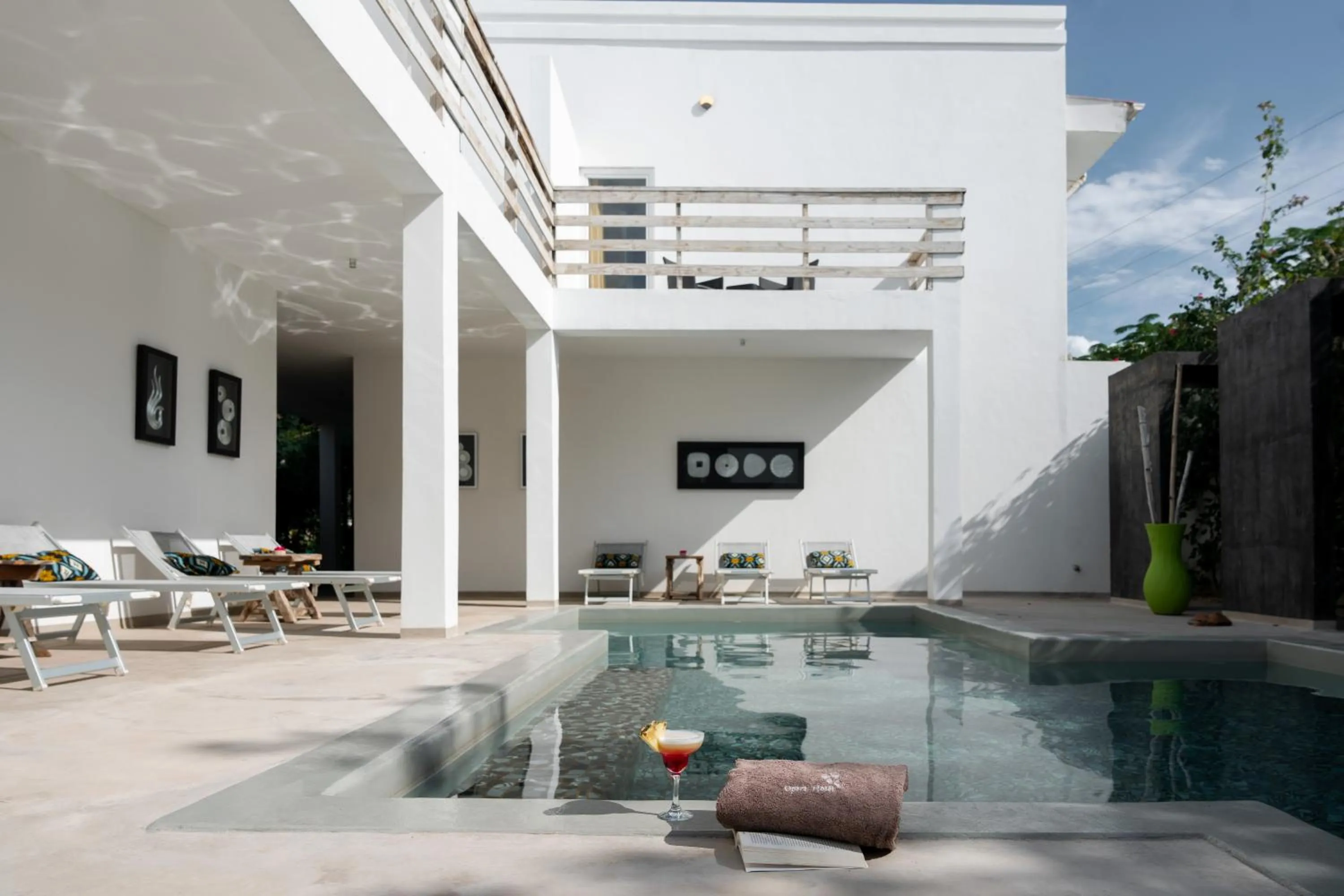 Swimming pool in Opera Hotel