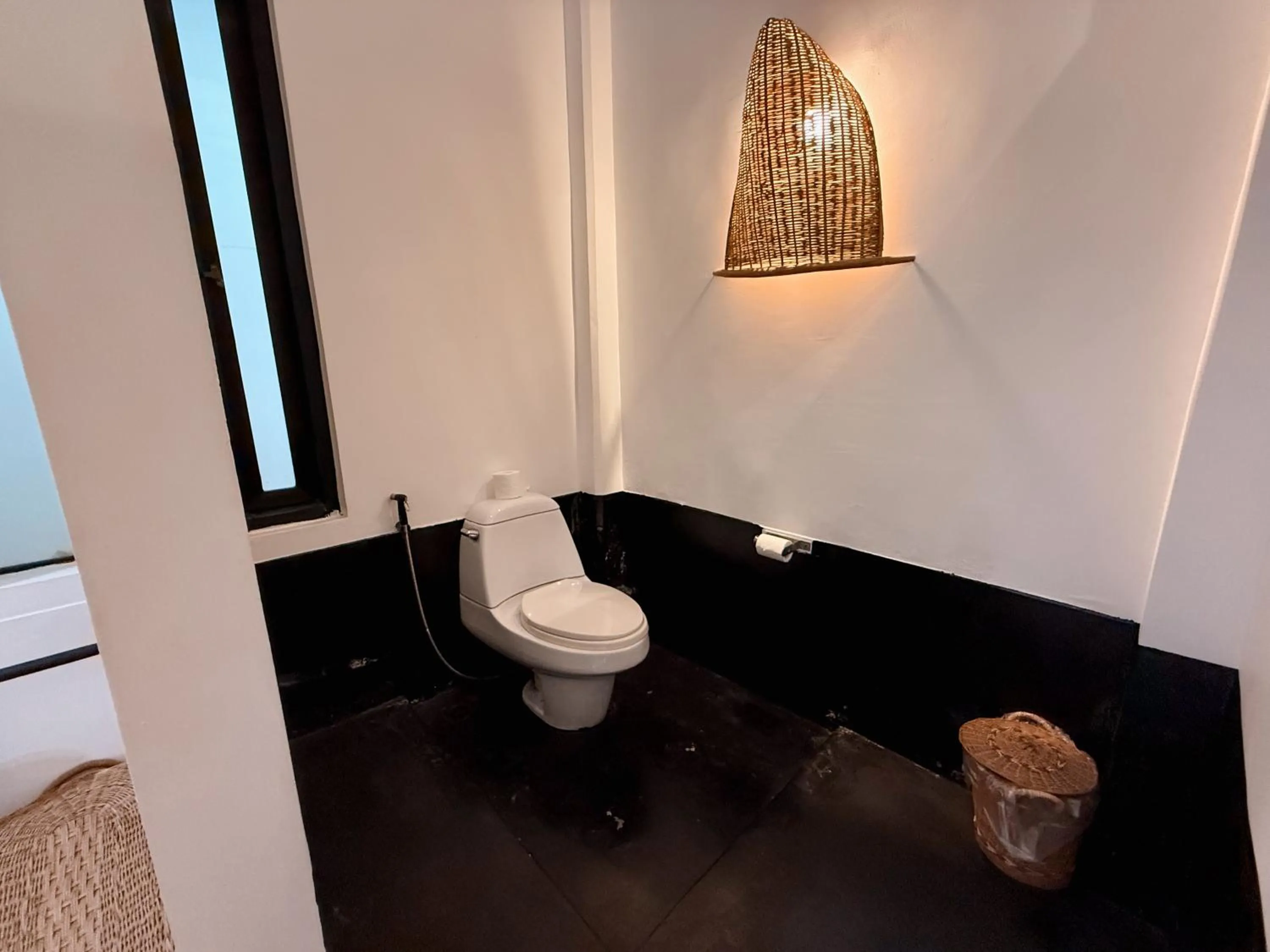 Toilet in Maison 557