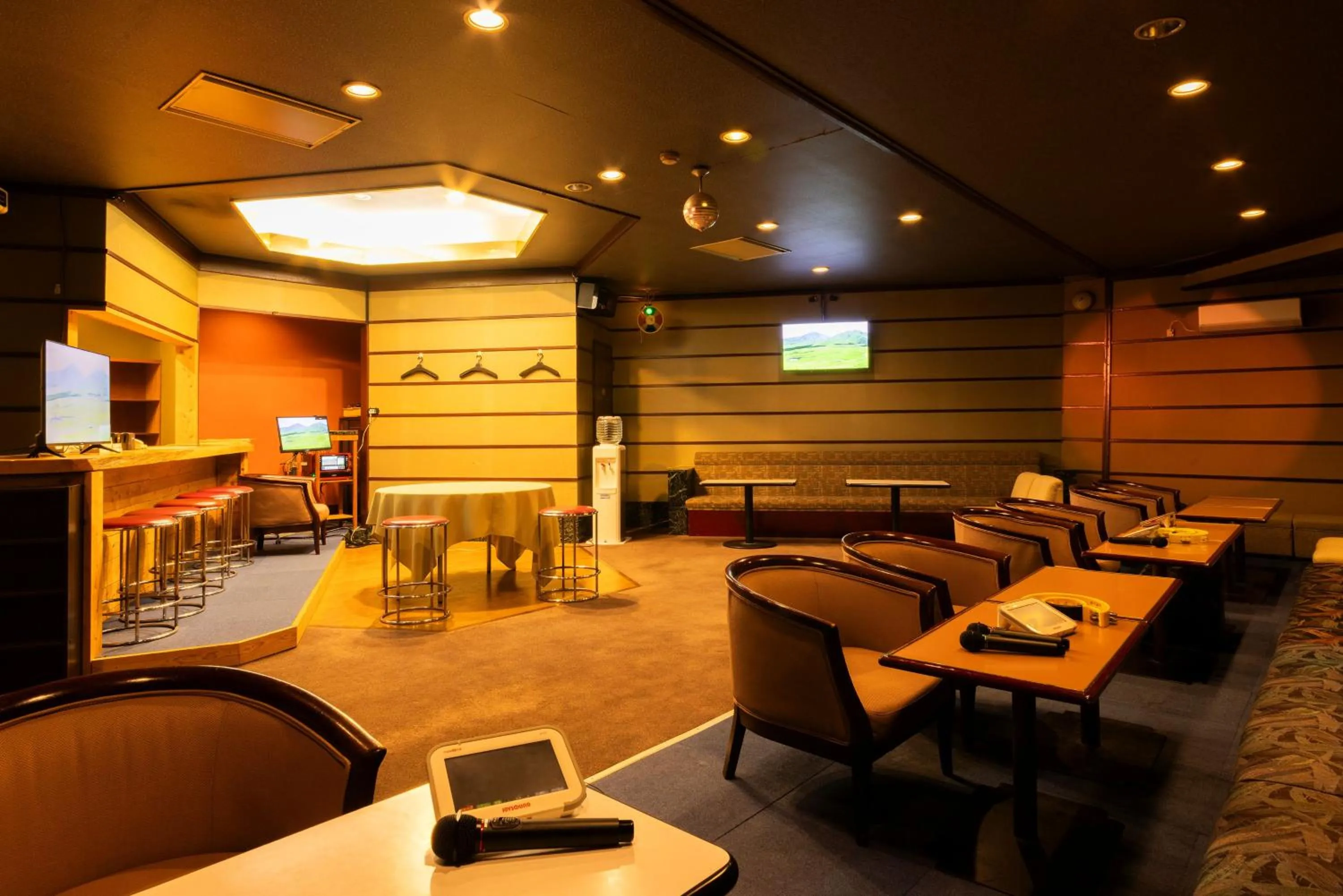 Karaoke in Aso Baien Spa Resort
