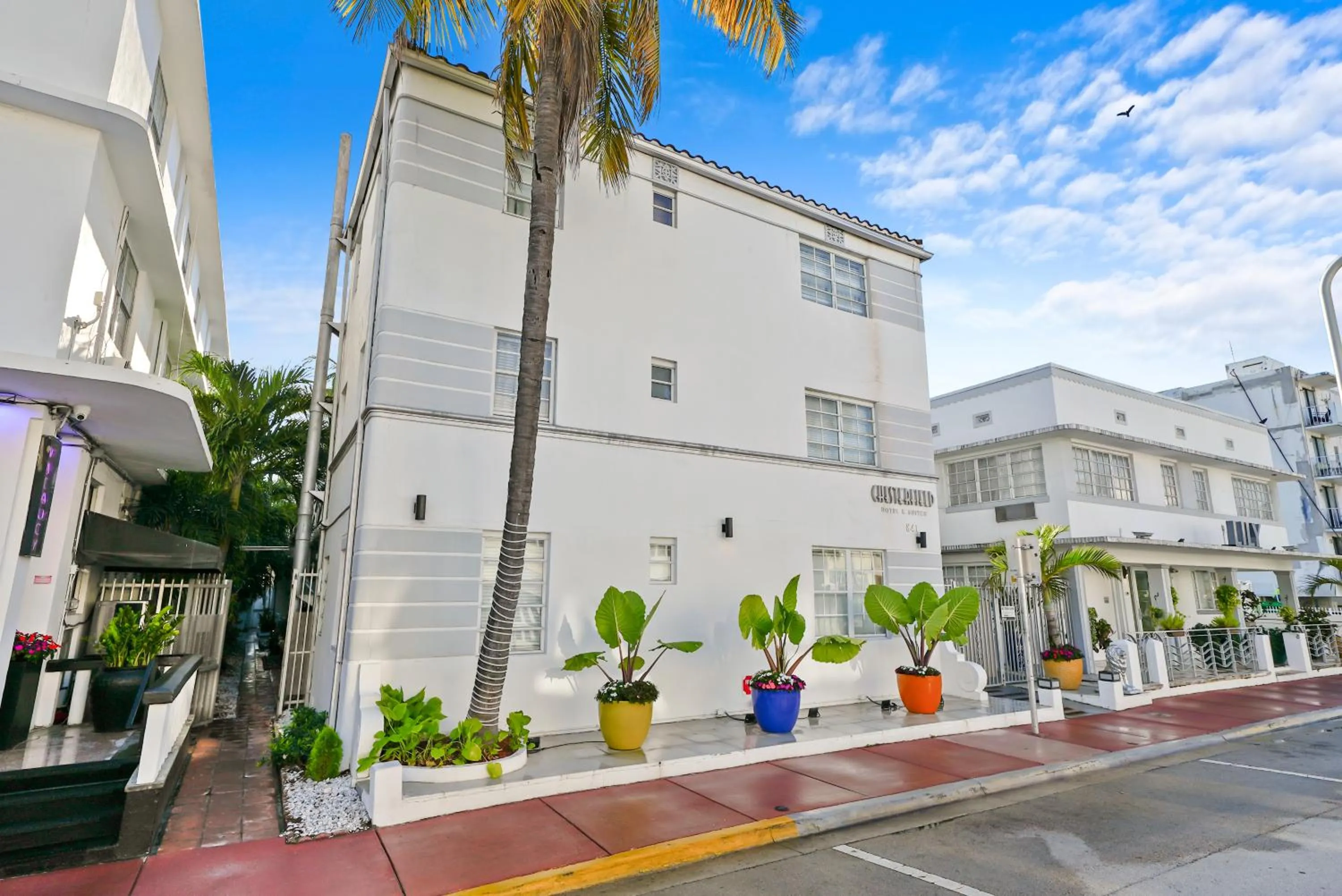 Property building in Chesterfield Hotel & Suites