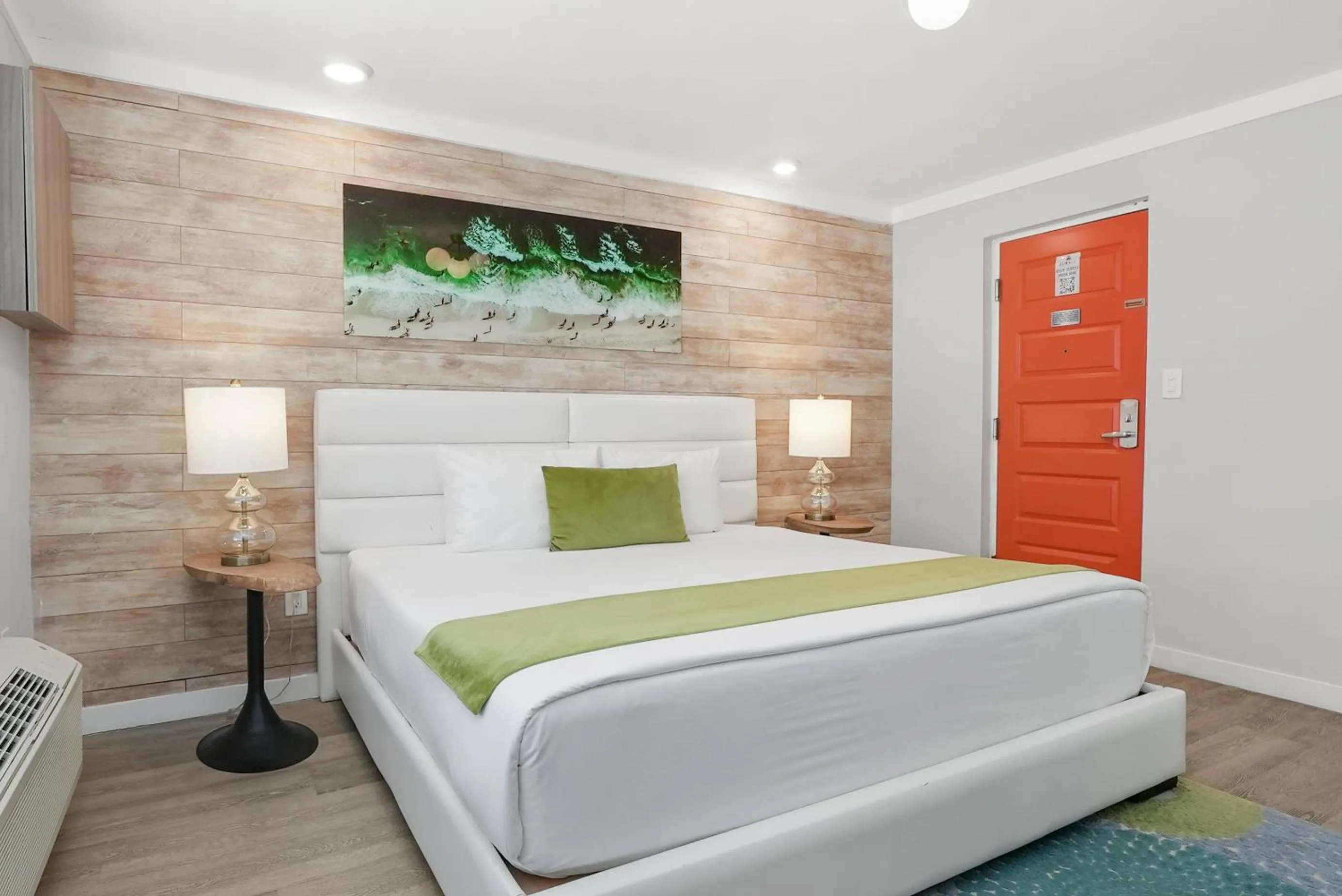 Bedroom, Bed in Chesterfield Hotel & Suites