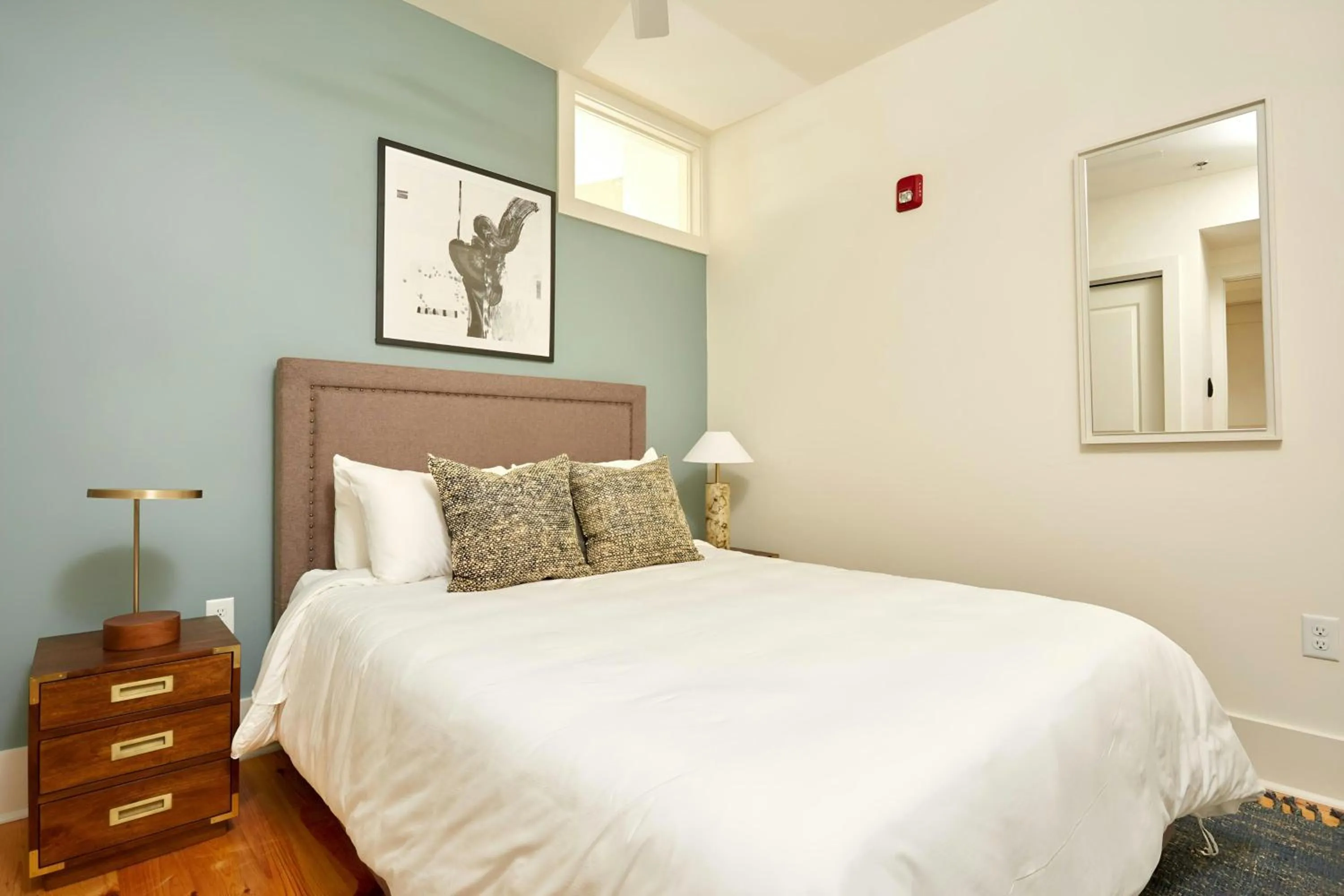 Bedroom, Bed in Sonder by Marriott Bonvoy The Louie Apartments CBD