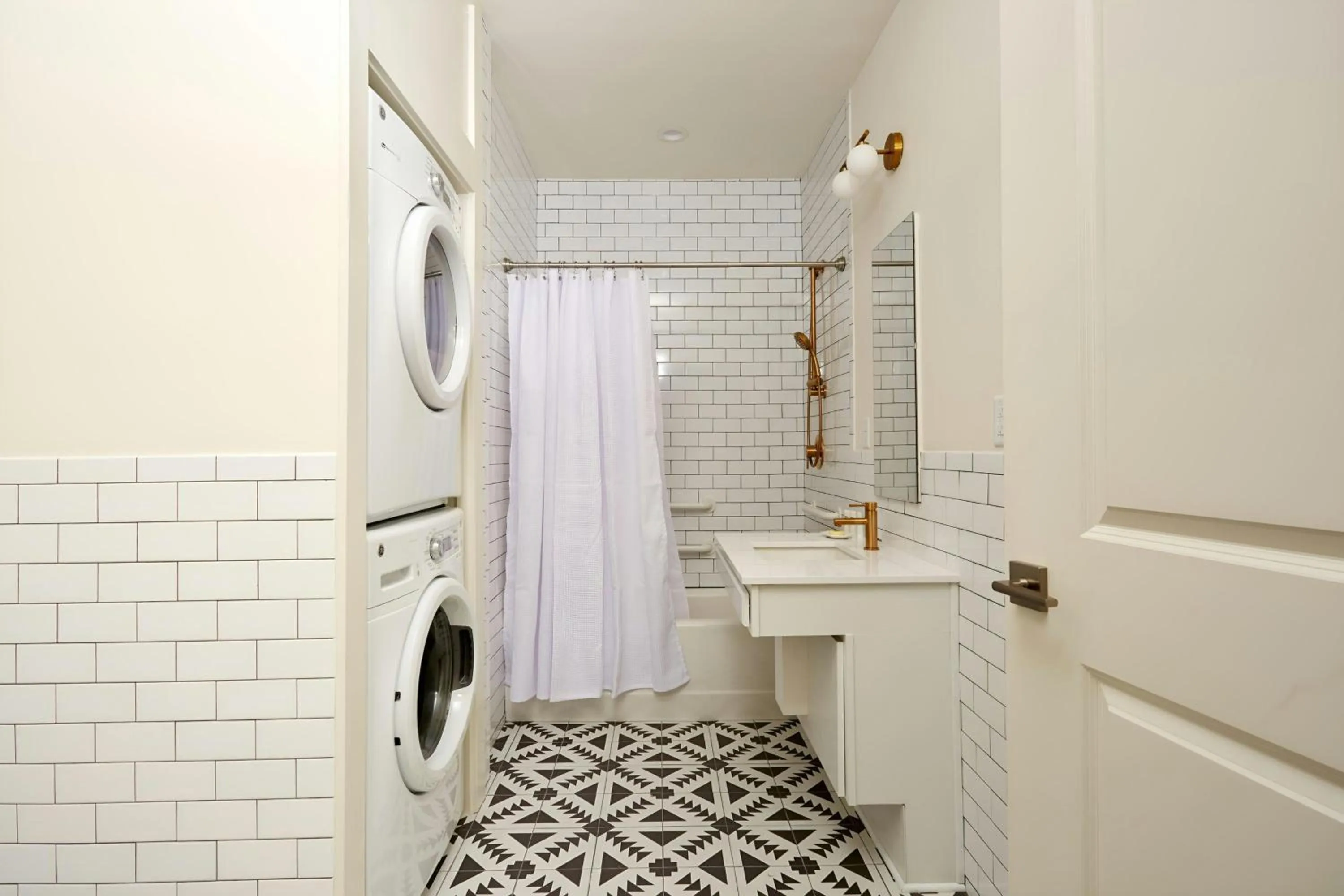 Bathroom in Sonder by Marriott Bonvoy The Louie Apartments CBD