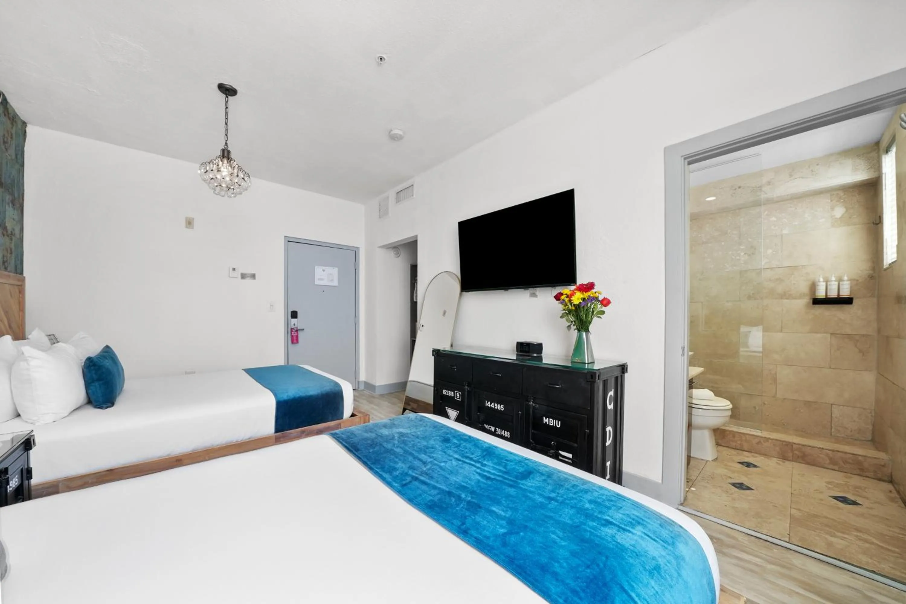 TV and multimedia, Bed in Whitelaw Hotel