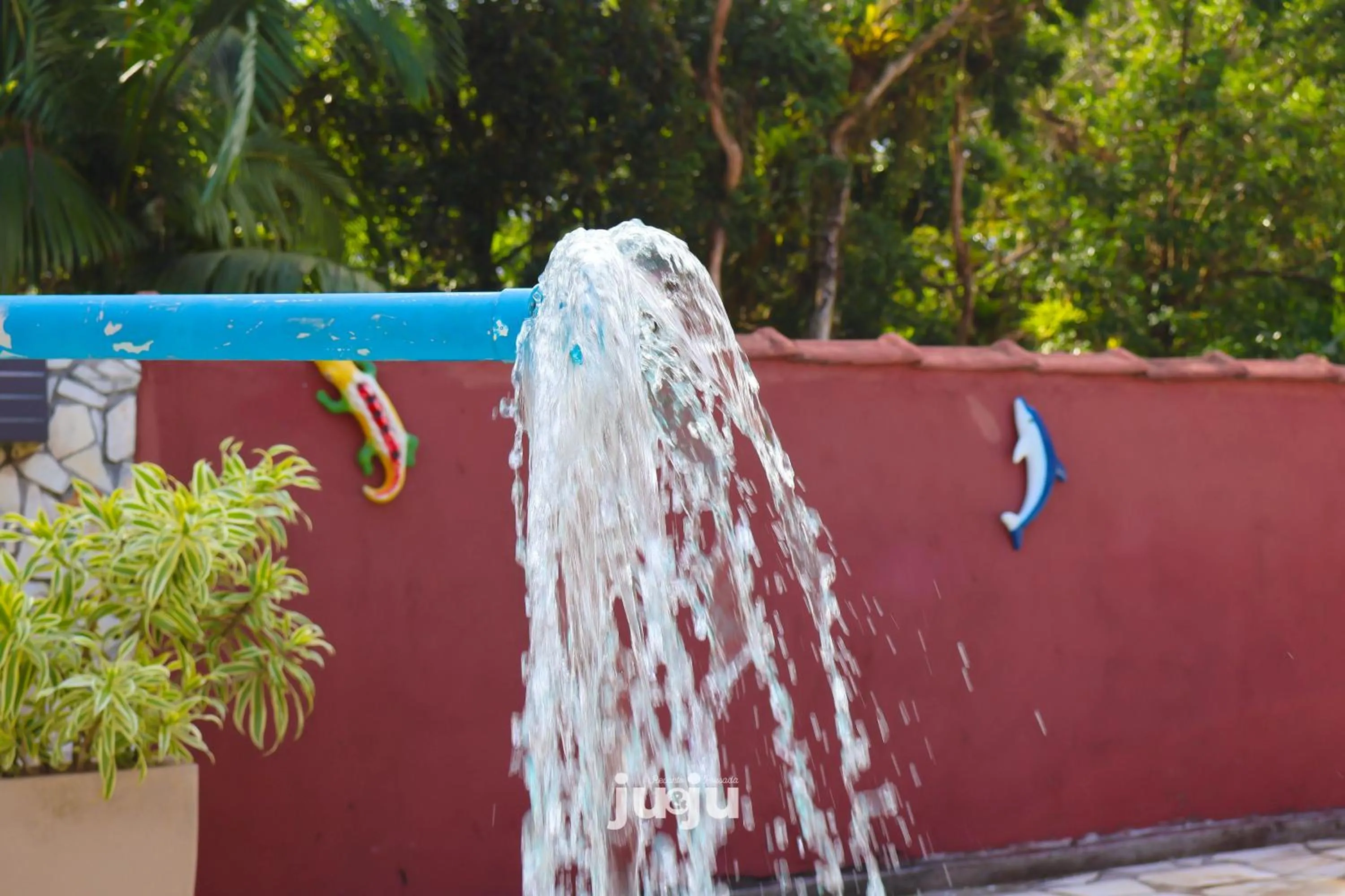 Recanto Pousada JU&JU com piscina COMPARTILHADA