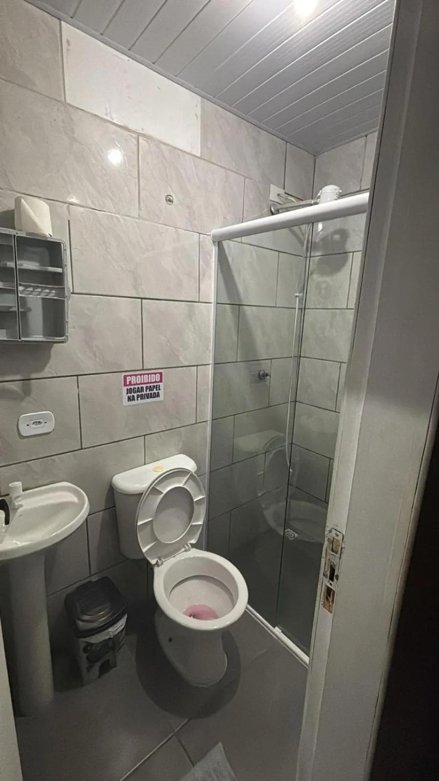 Recanto Pousada JU&JU com piscina COMPARTILHADA