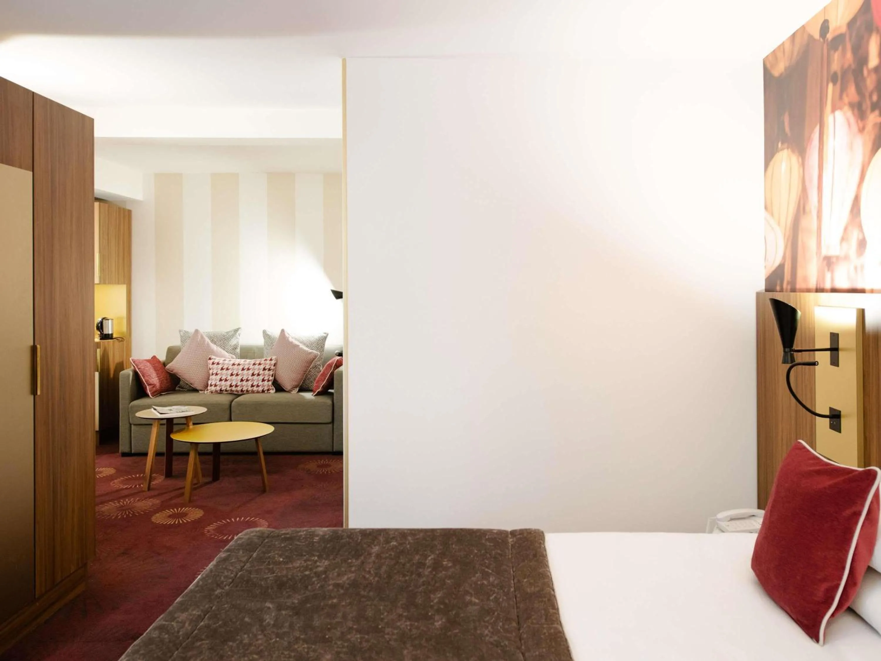 Bedroom, Bed in Mercure Lyon Centre Plaza République