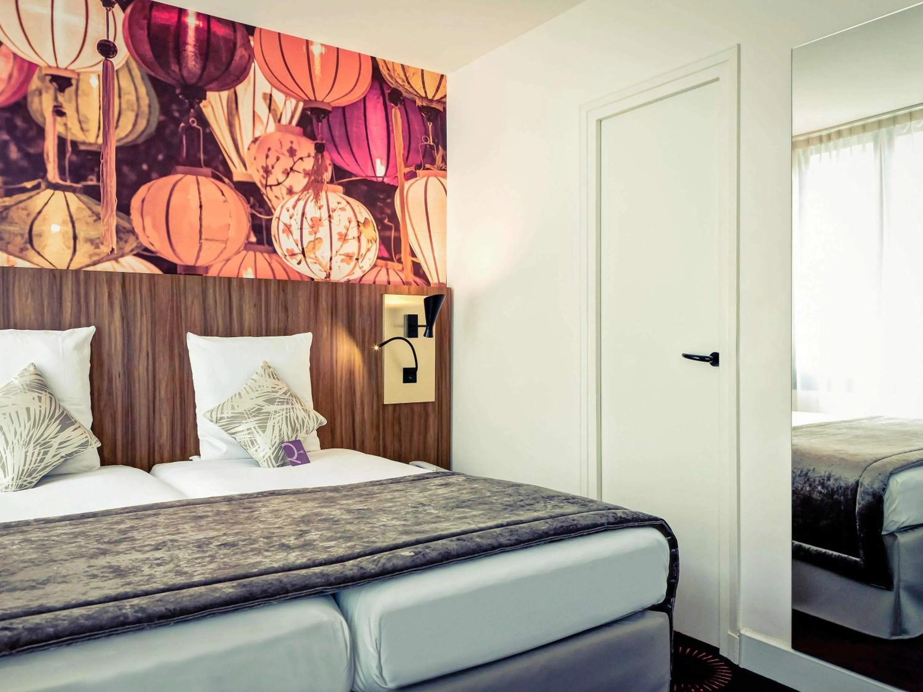 Bedroom, Bed in Mercure Lyon Centre Plaza République