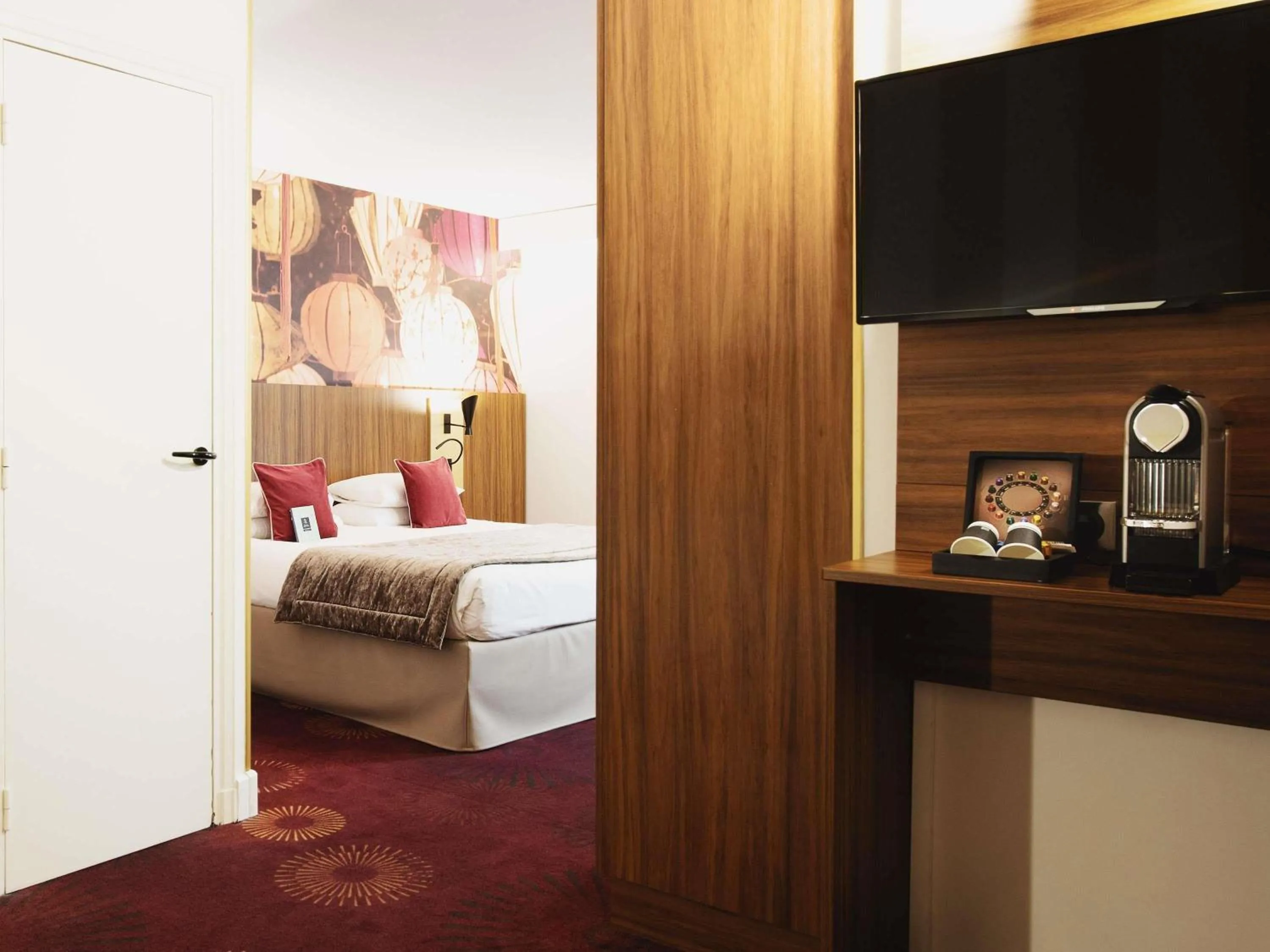 Bedroom, Bed in Mercure Lyon Centre Plaza République