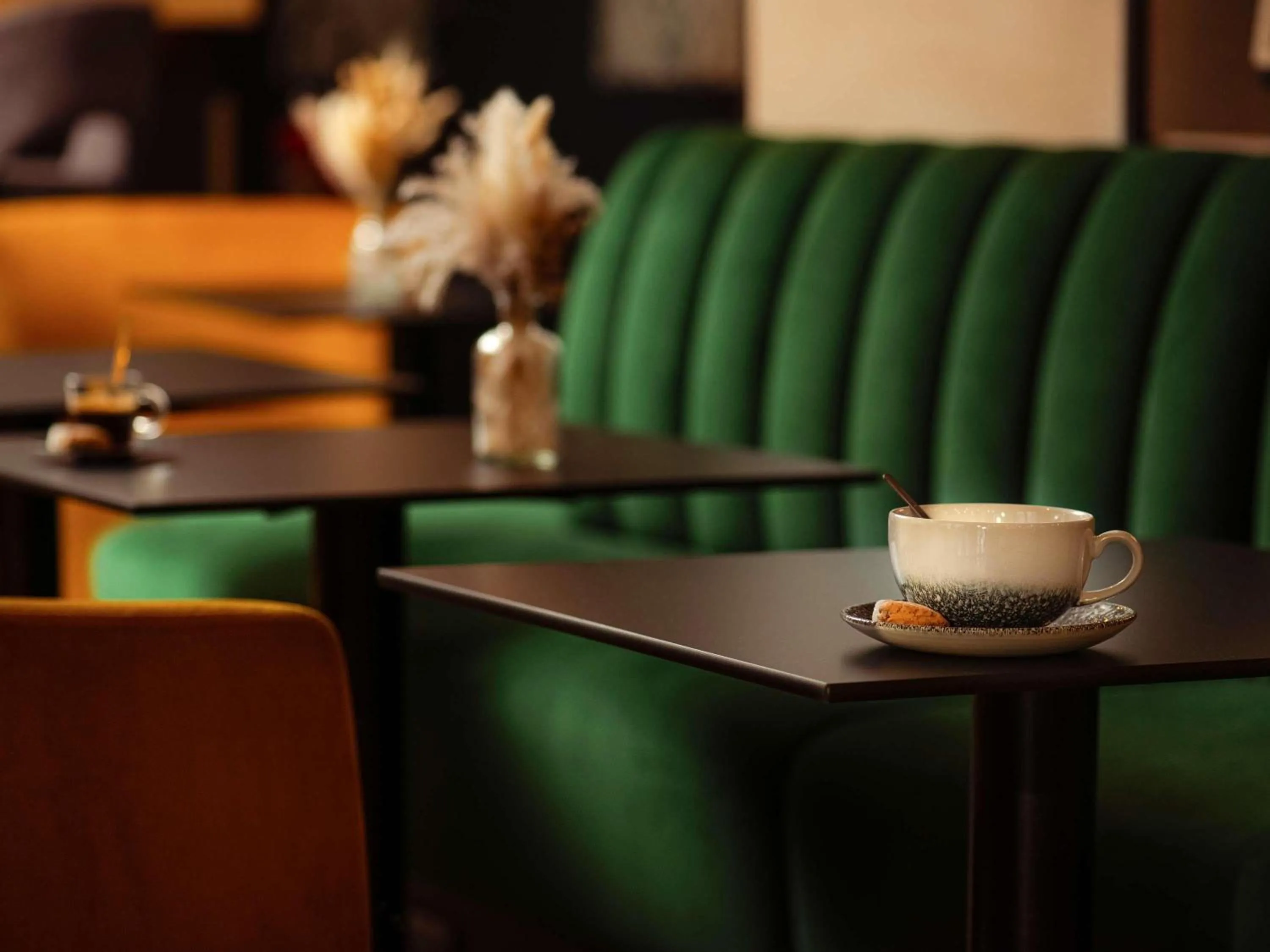 Lounge or bar in Mercure Lyon Centre Plaza République