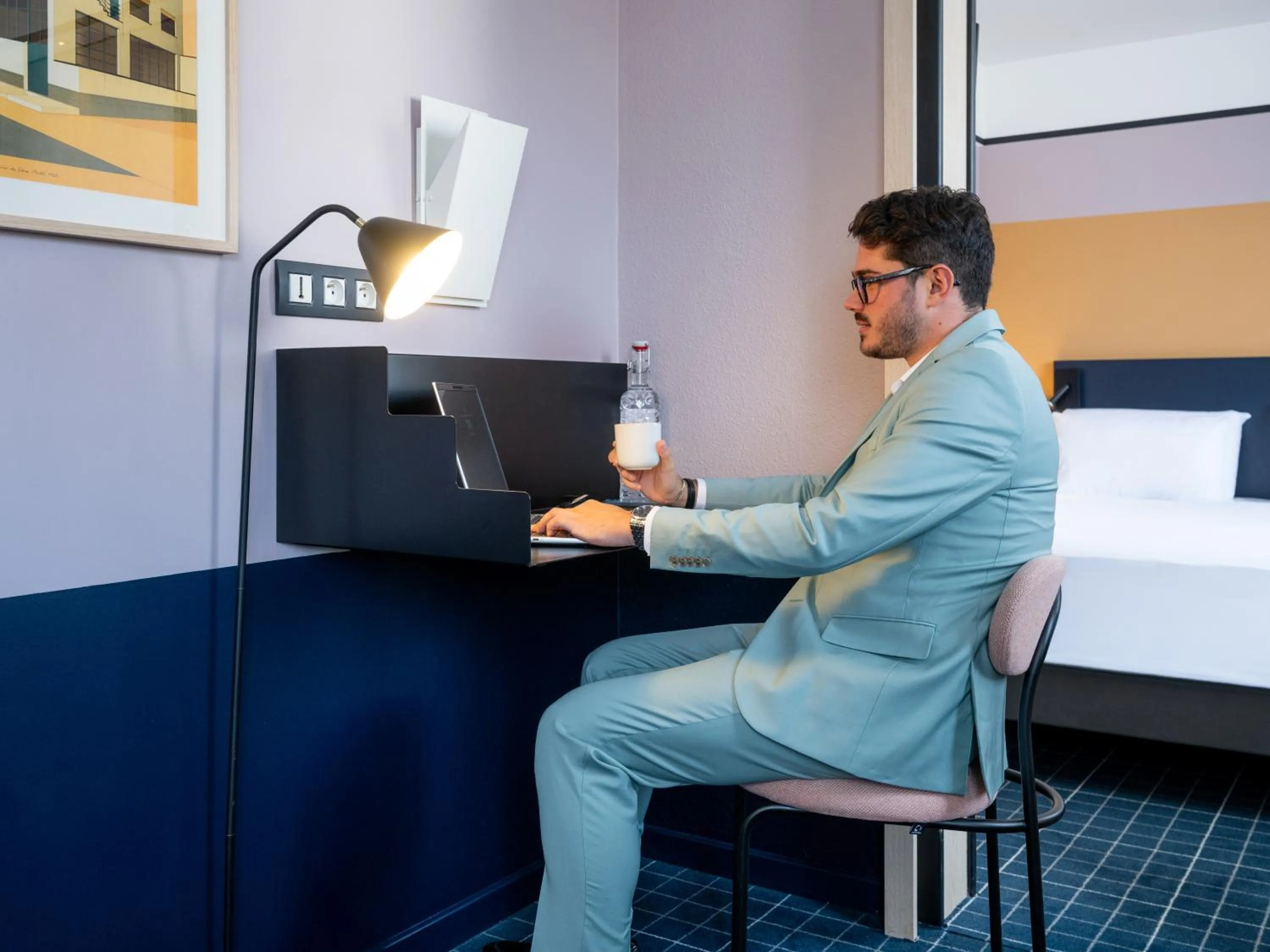 Bedroom, Bed in Mercure Paris 15 Porte de Versailles