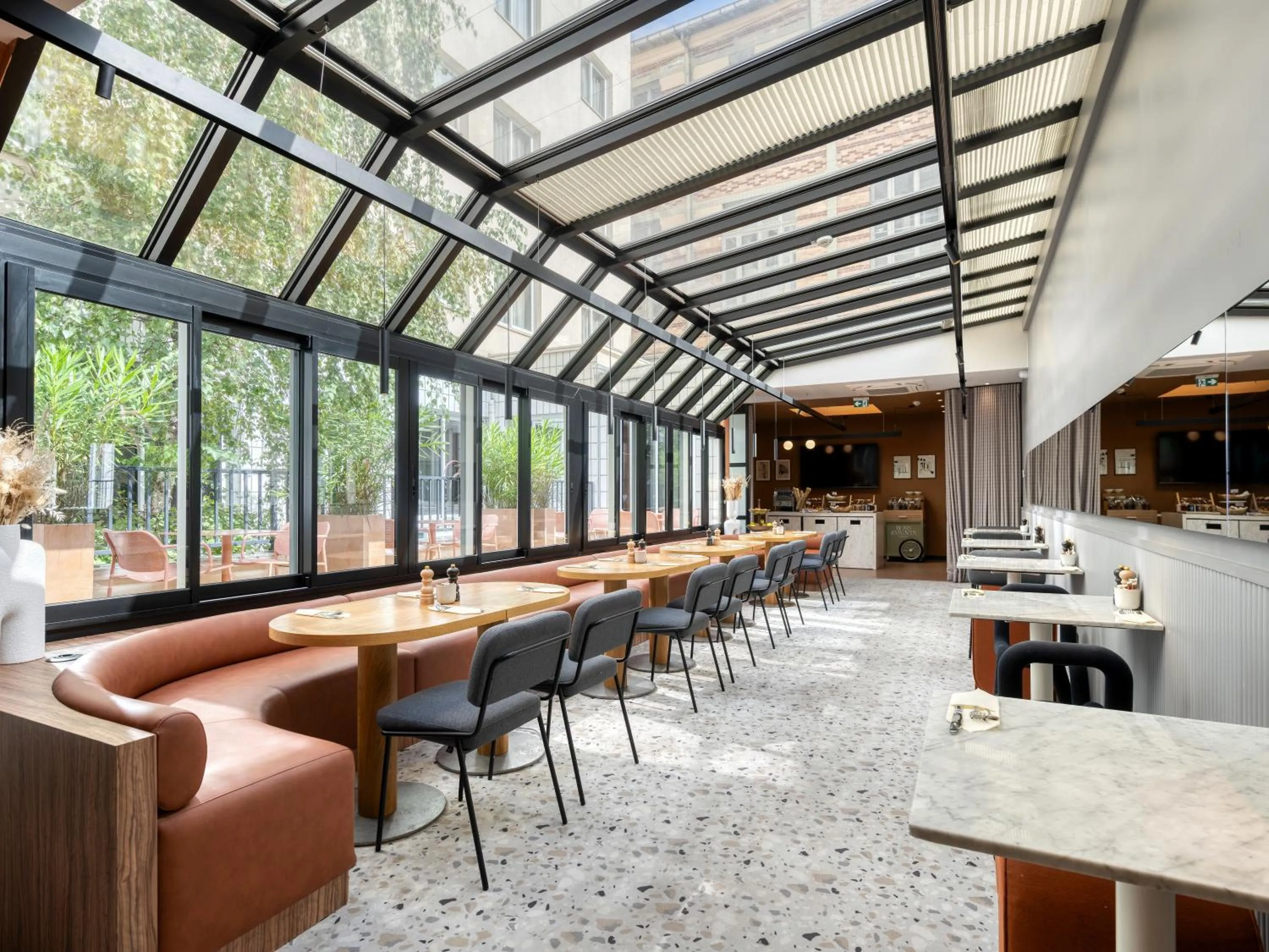 Breakfast in Mercure Paris 15 Porte de Versailles