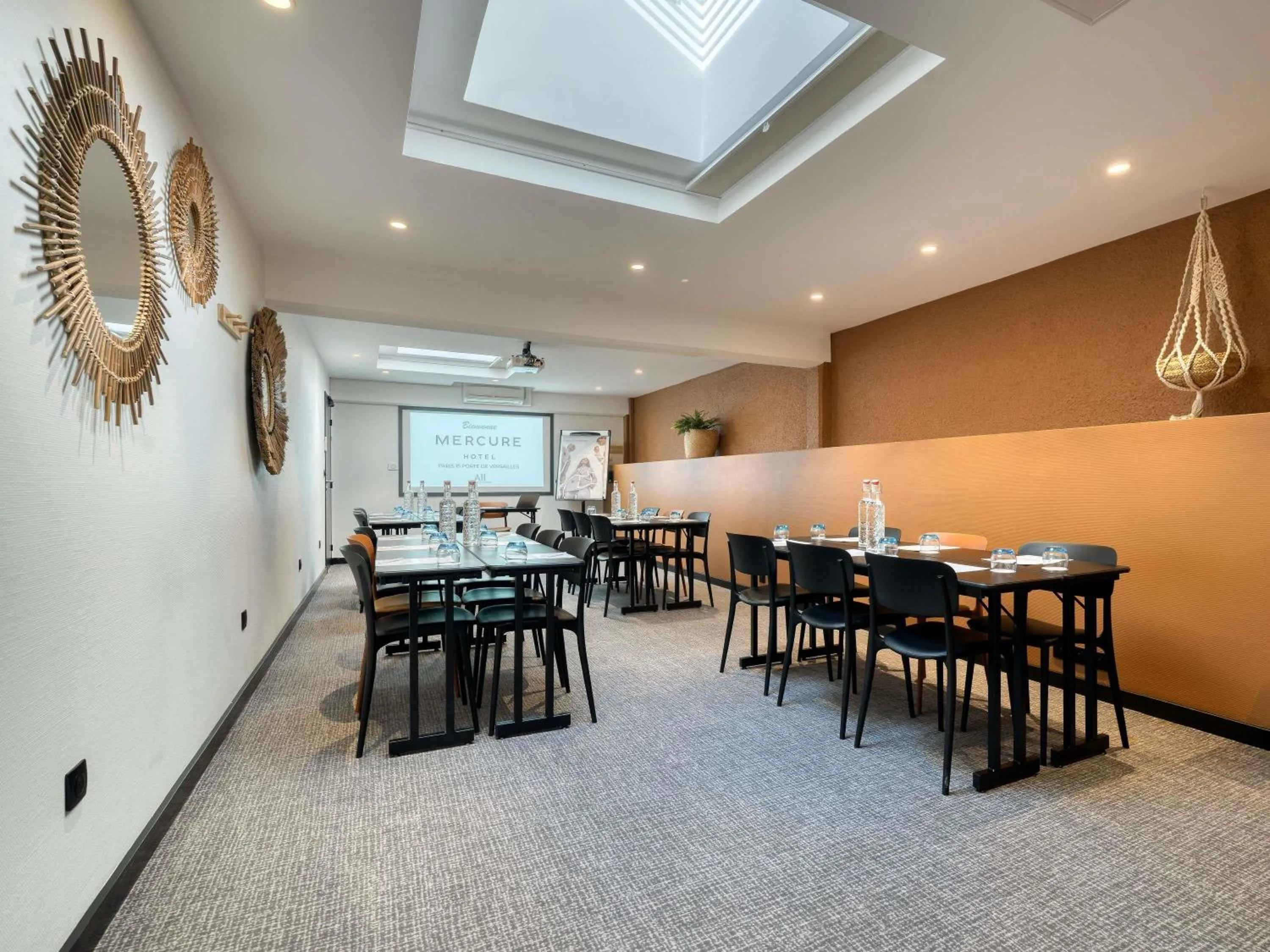 Meeting/conference room in Mercure Paris 15 Porte de Versailles