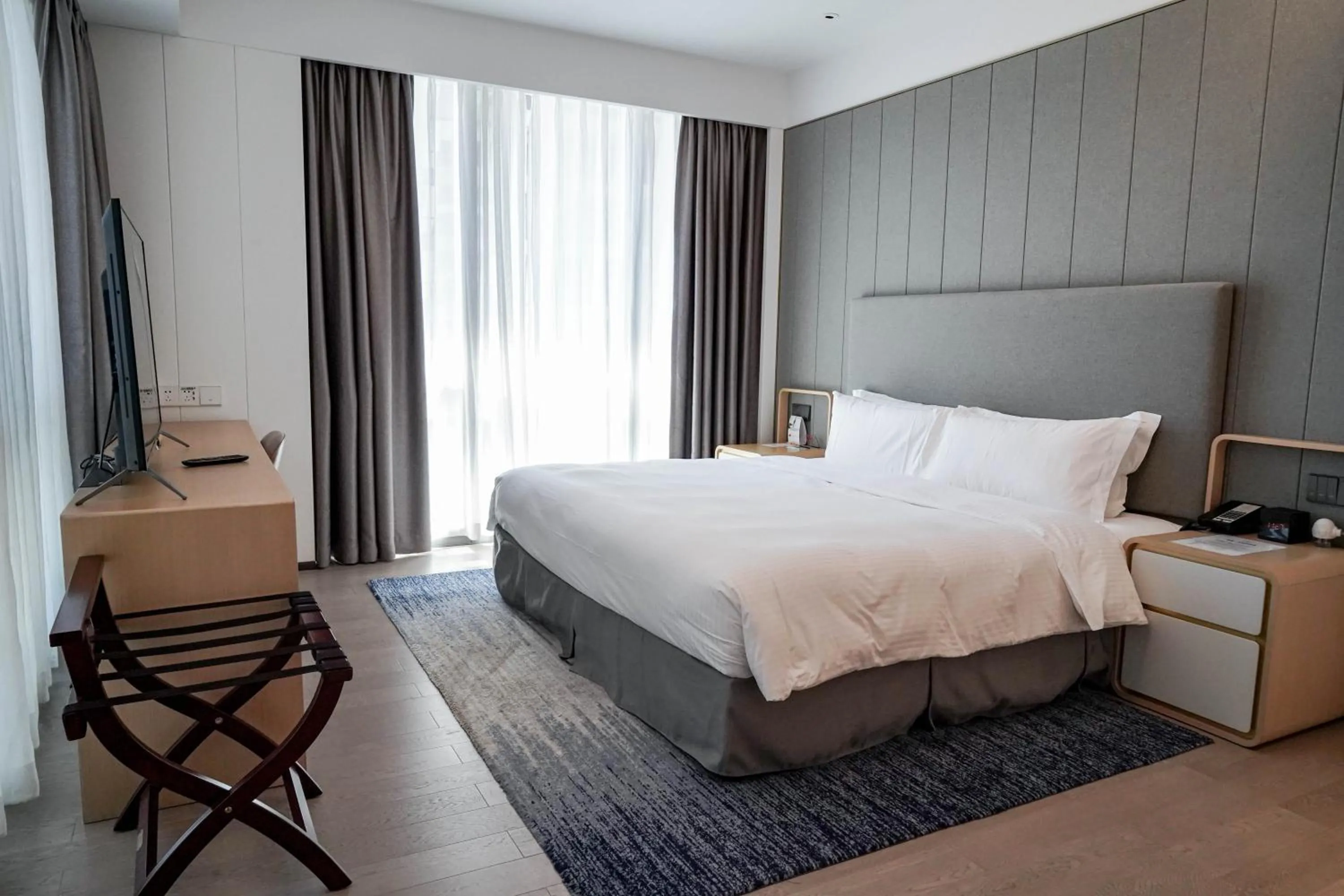 Bed in Ascott Raffles City Chongqing