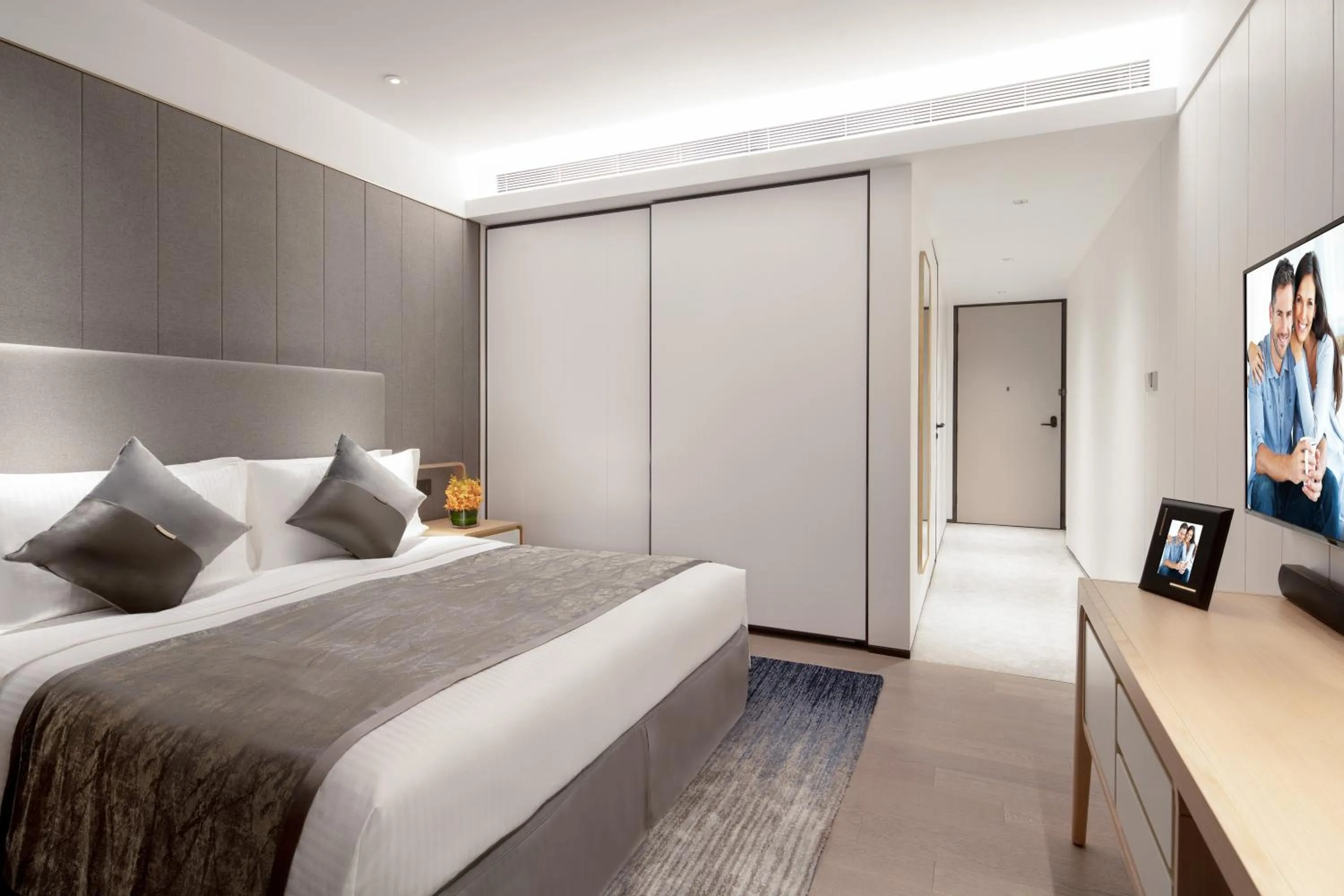 Bedroom, Bed in Ascott Raffles City Chongqing
