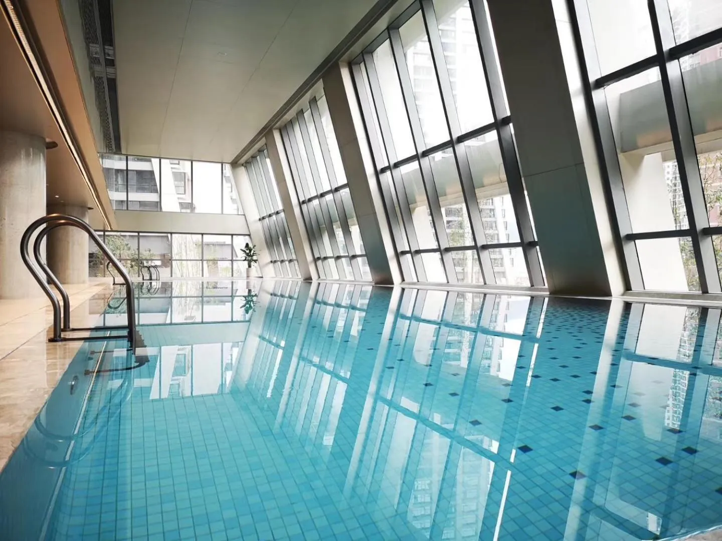 Swimming pool in Ascott Raffles City Chongqing