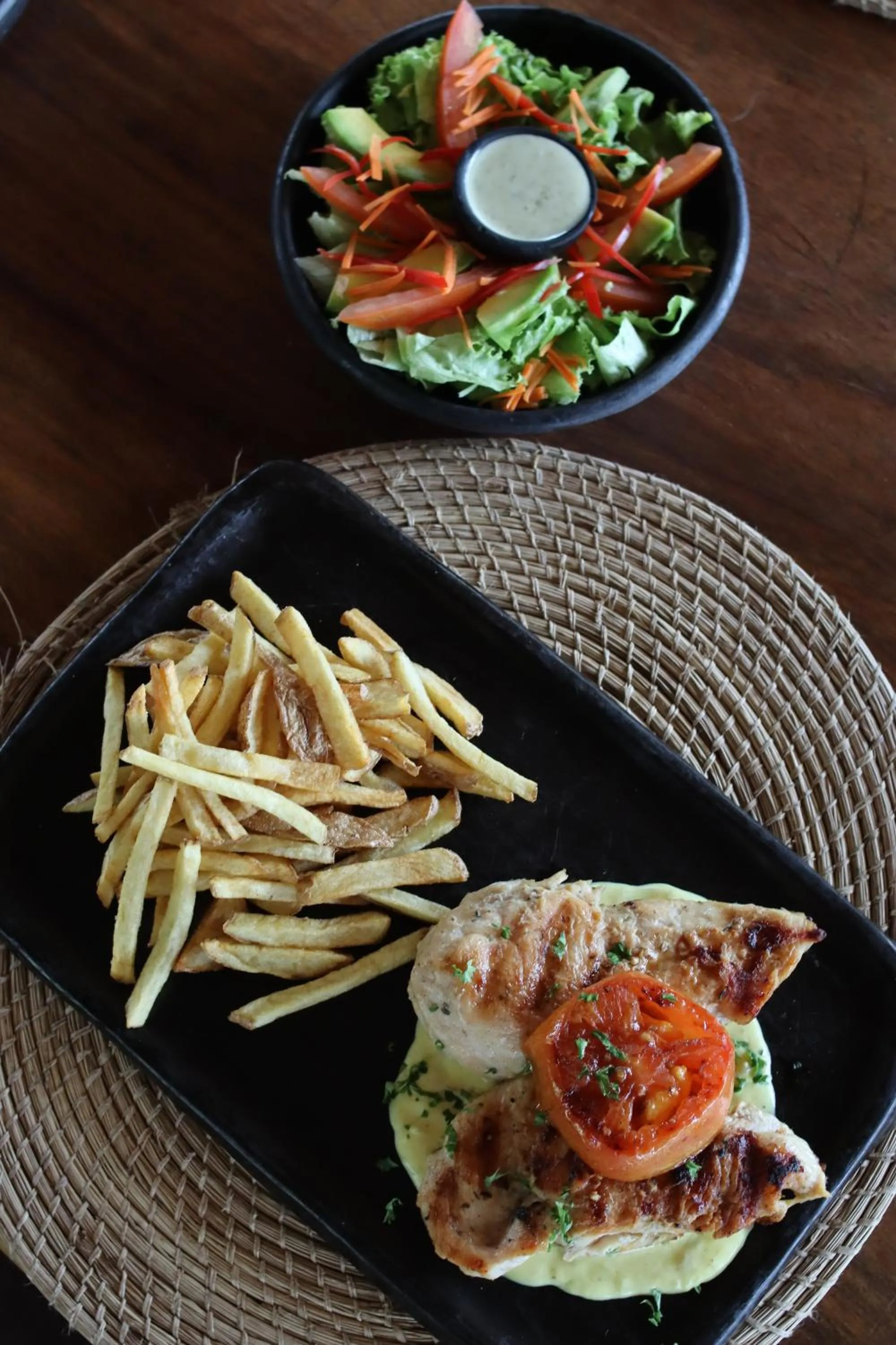 Restaurant/places to eat in Eco Xata