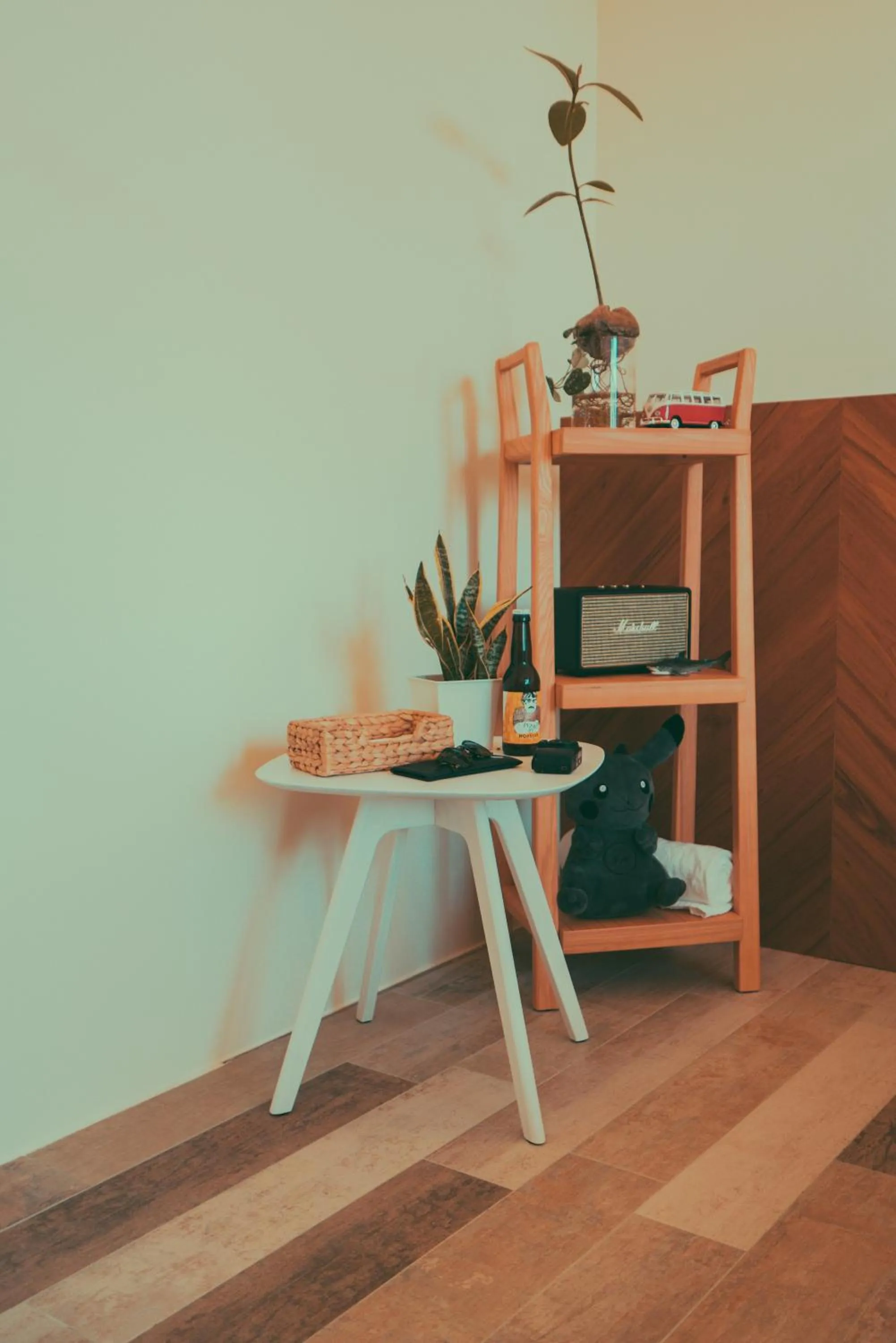 Decorative detail in Shark B&B