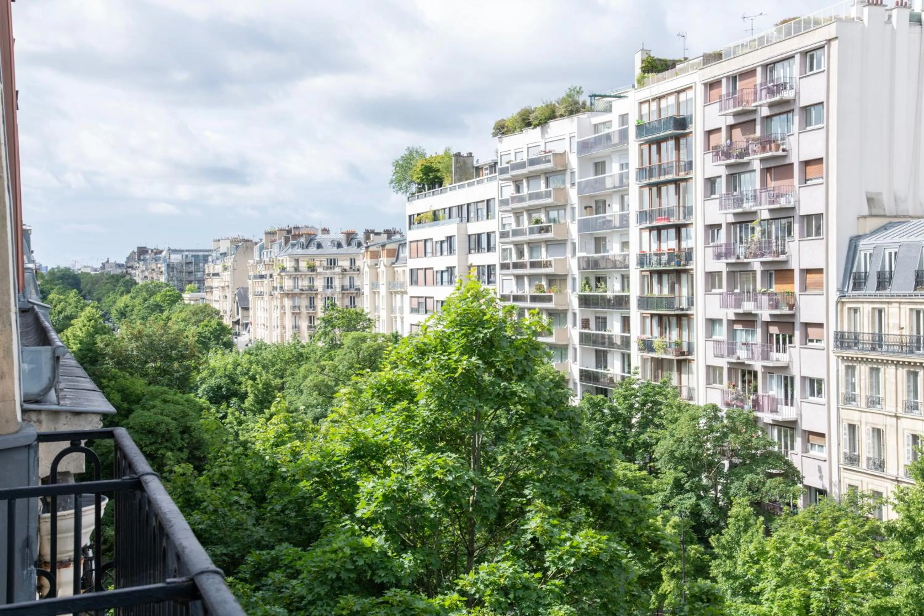 View (from property/room) in Mercure Paris Montparnasse Raspail