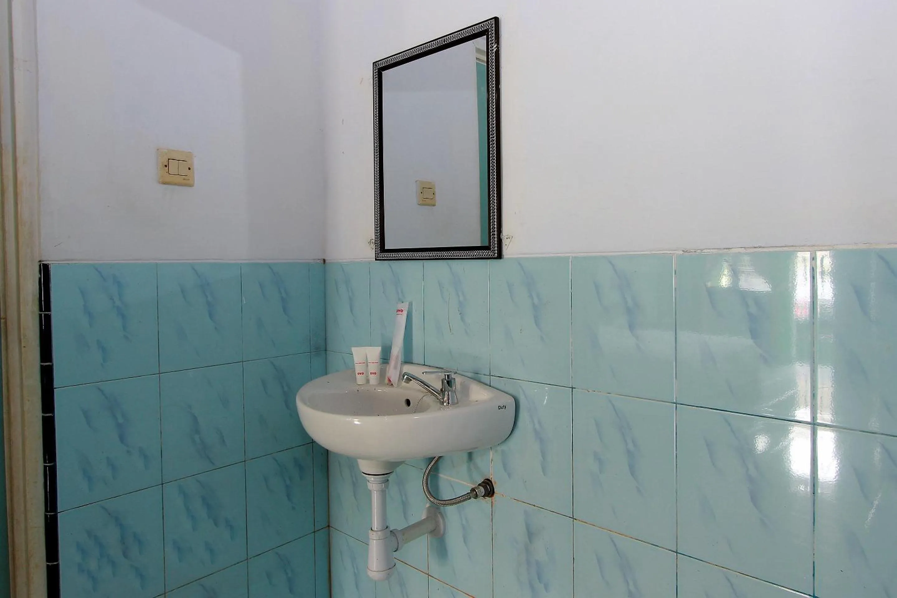 Bathroom in SUPER OYO 1865 Hotel Ss Syariah