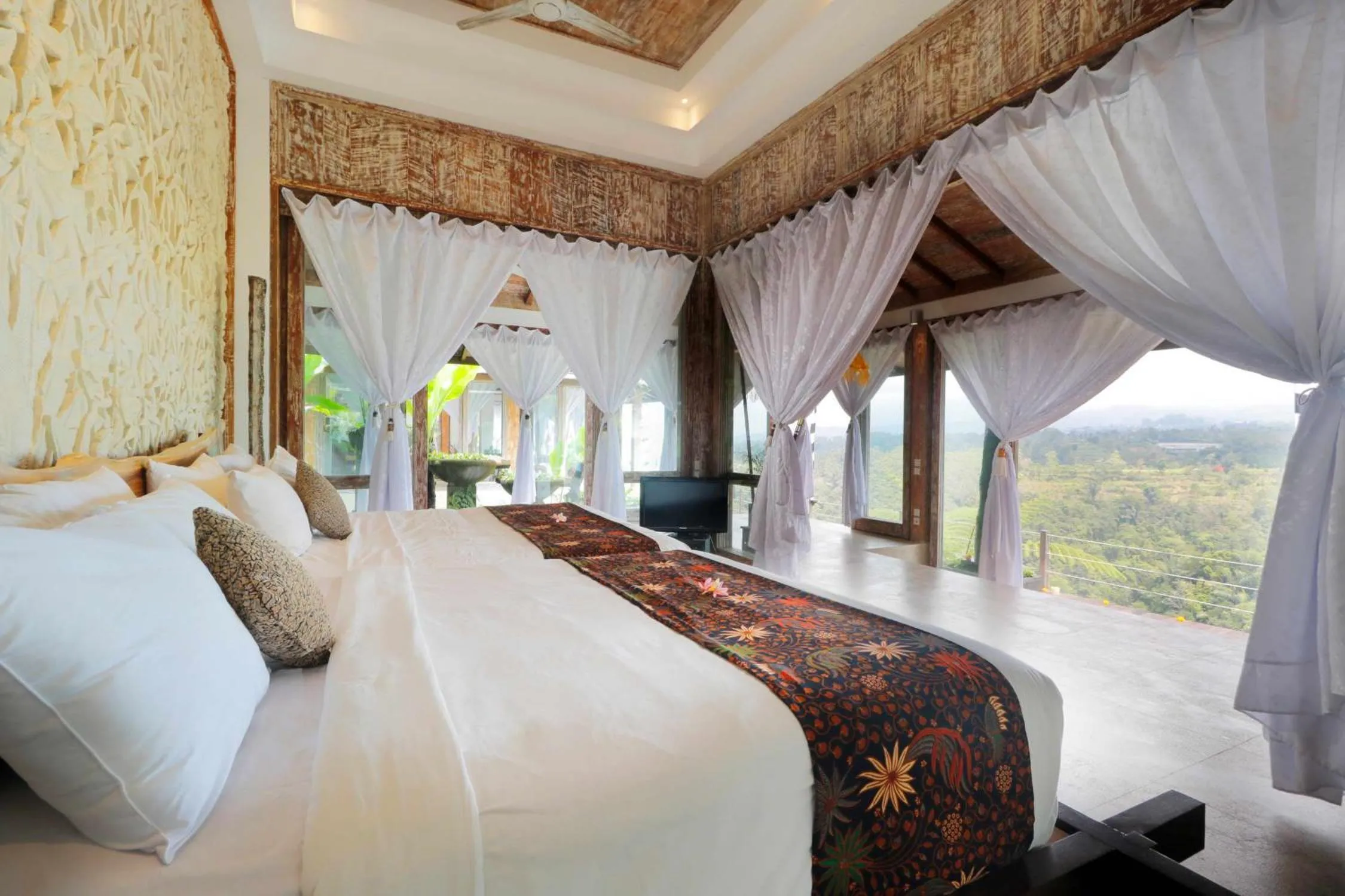 Bedroom, Bed in The Bejalin Eco Retreat