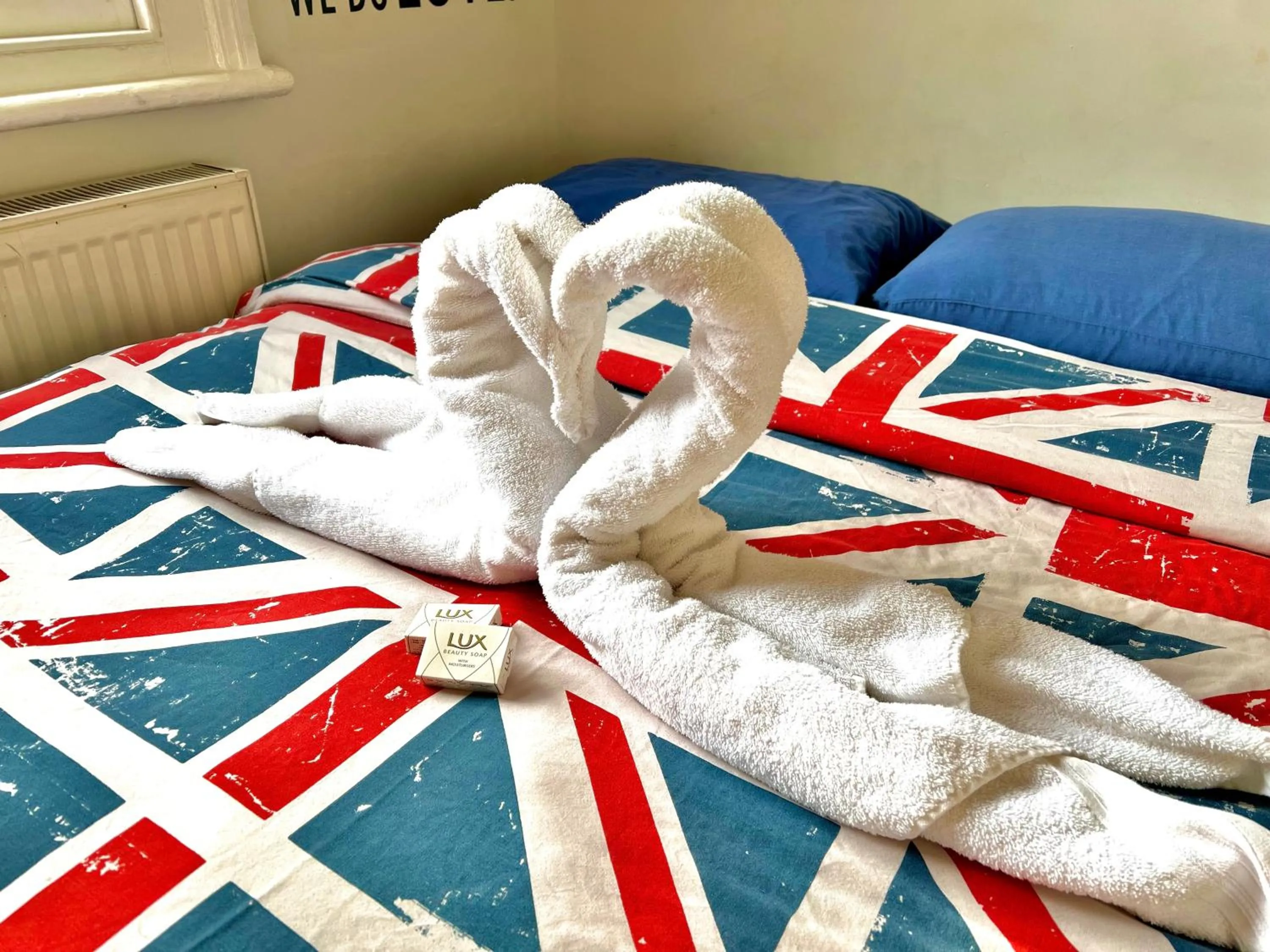 Bed in Saint James Backpackers