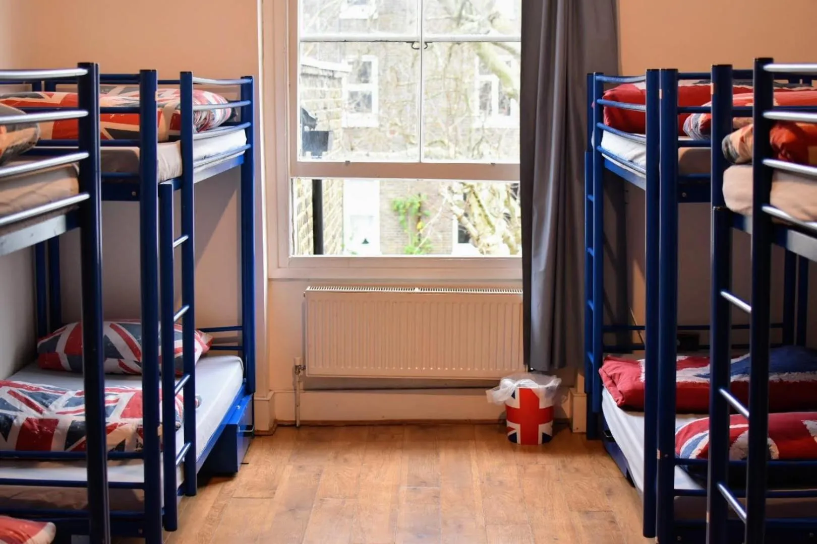 Bedroom, Bed in Saint James Backpackers