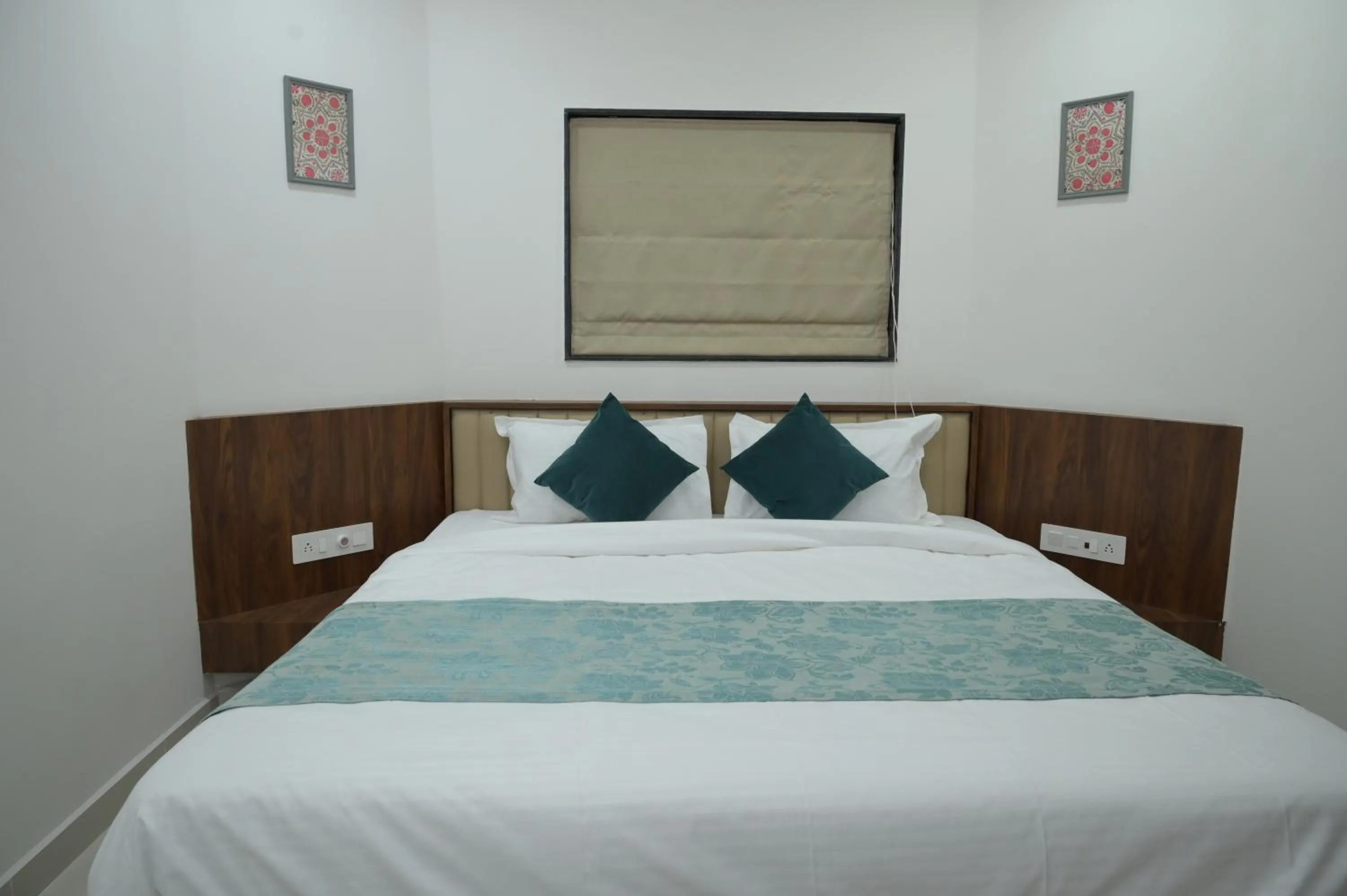 Bed in Daze Off Studio house