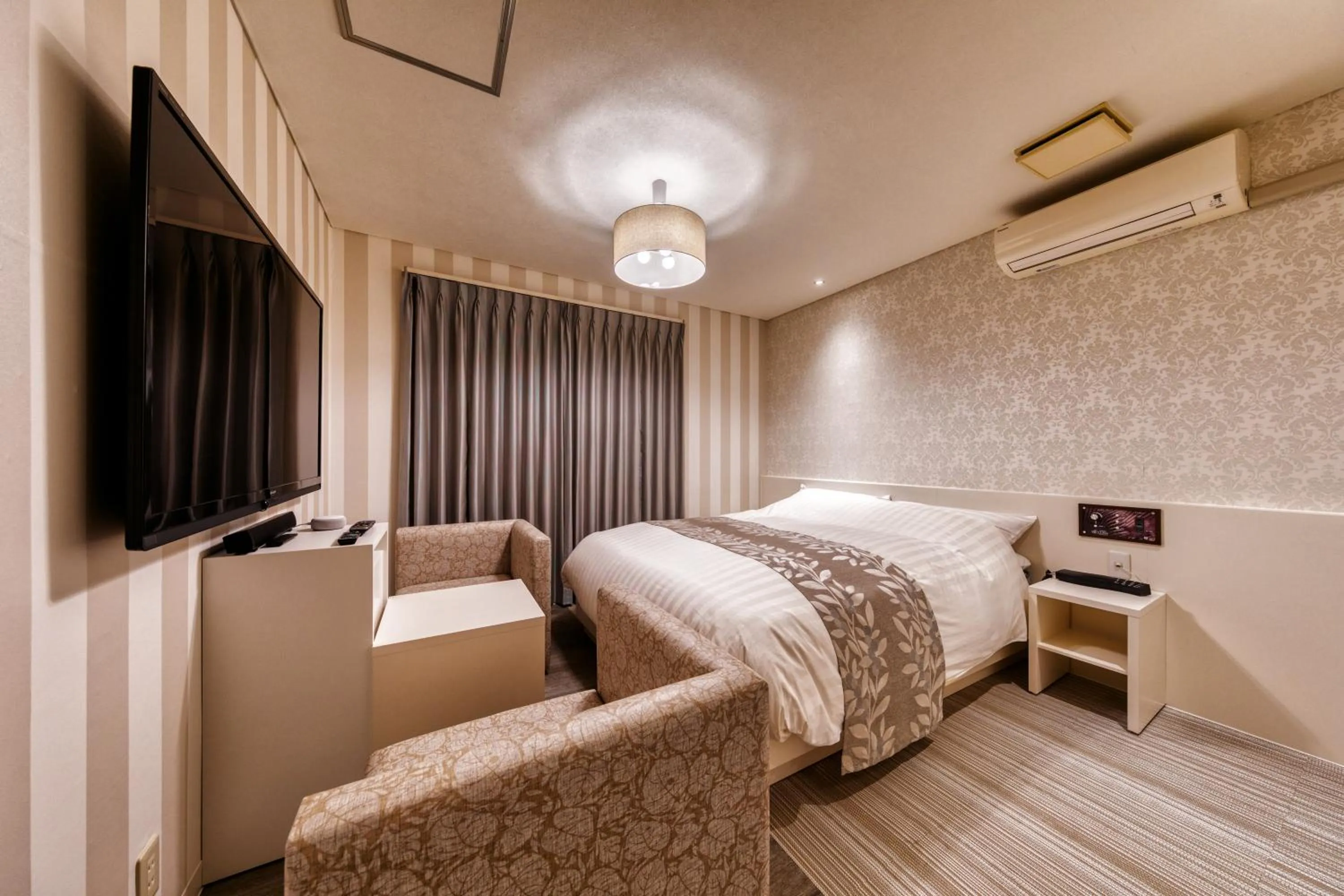 Bed in HOTEL LUNA MODERN Sakuranomiya (Adult Only)