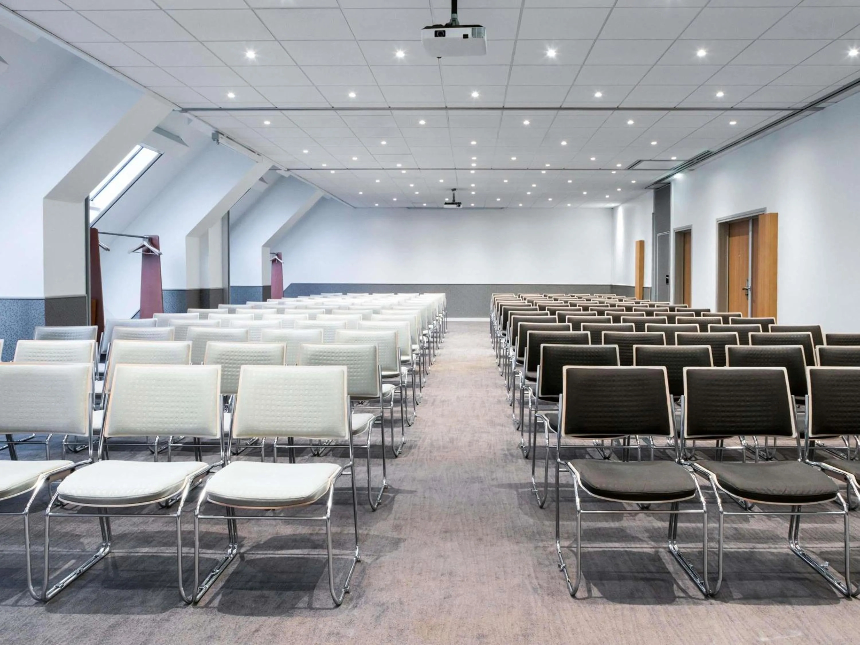 Meeting/conference room in Novotel Paris Centre Bercy