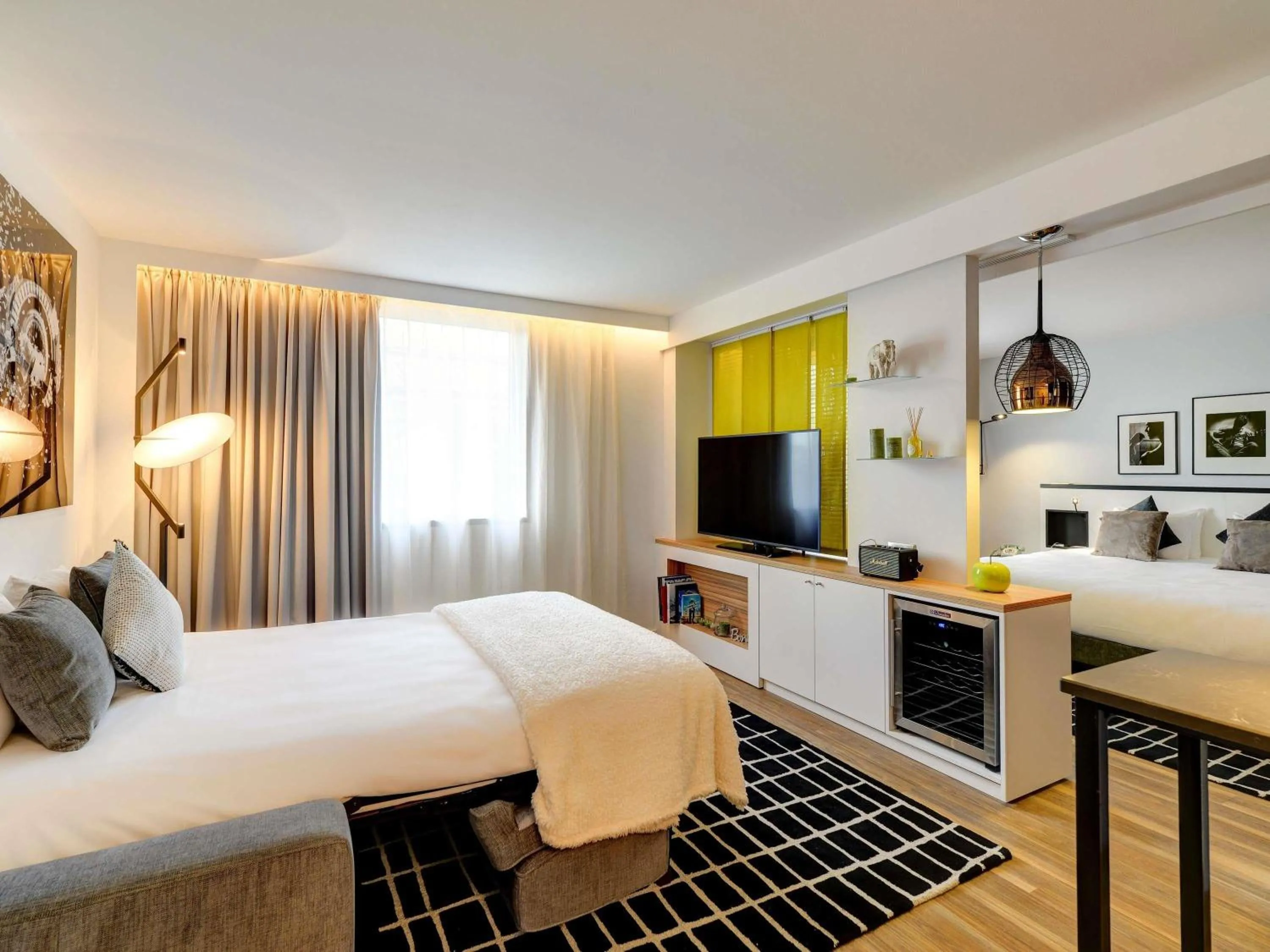 Bedroom, Bed in Novotel Paris Centre Bercy