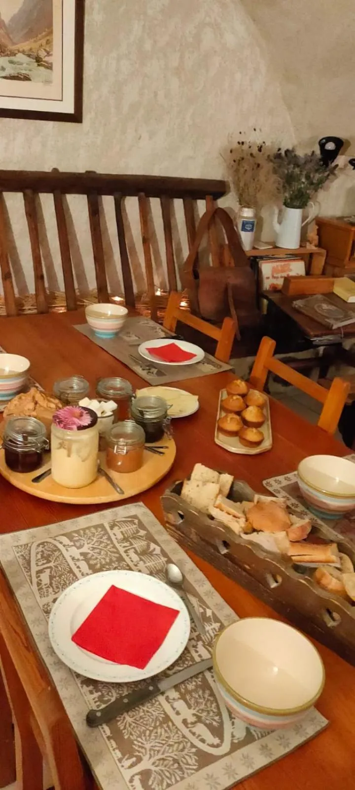 Breakfast in La Roche Meane