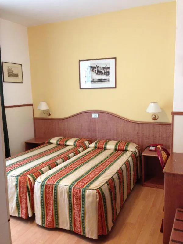 Other, Bed in Hotel Harry's