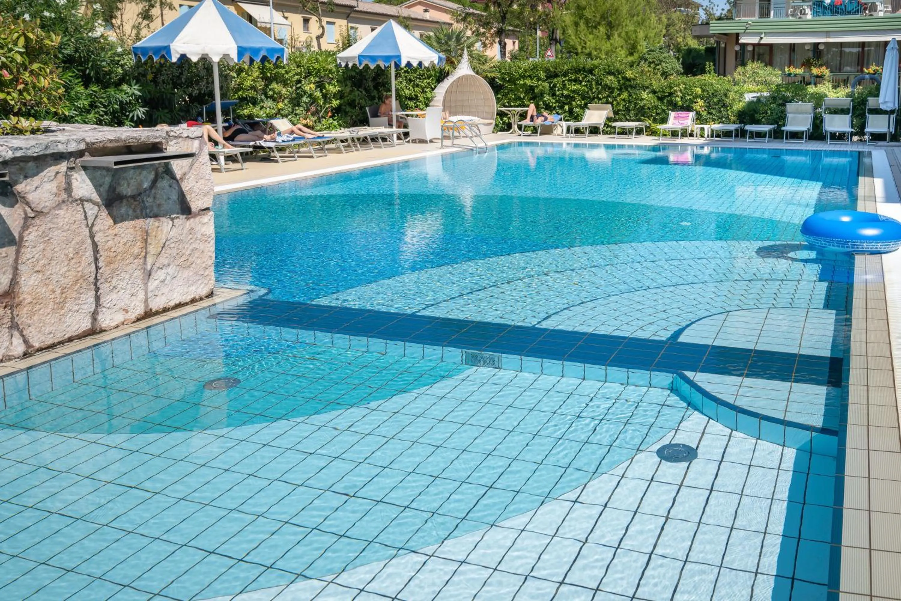 Pool view in Hotel Harry's
