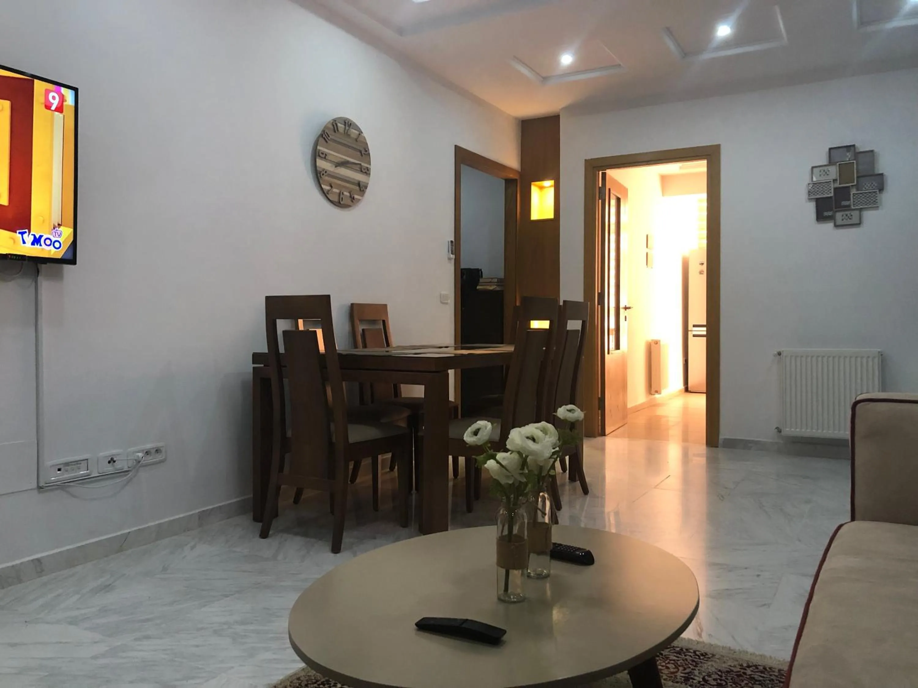 Two-Bedroom Apartment in Luxe et spacieux au Jardin de Carthage
