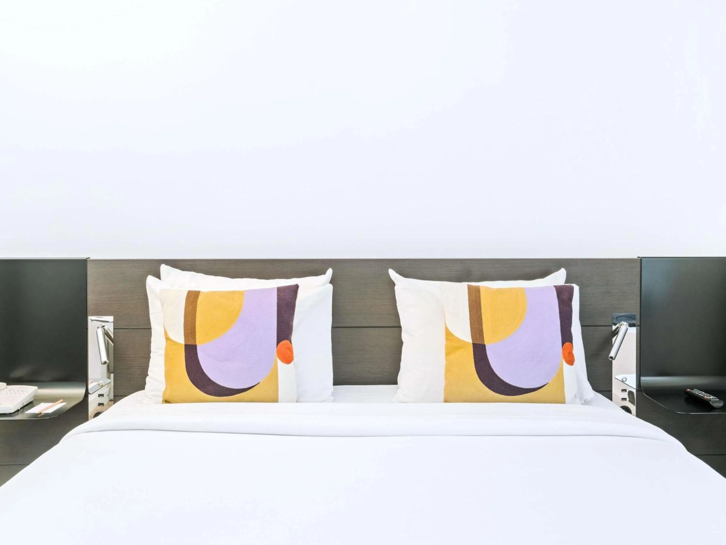 Bedroom, Bed in Novotel Paris Charenton le Pont