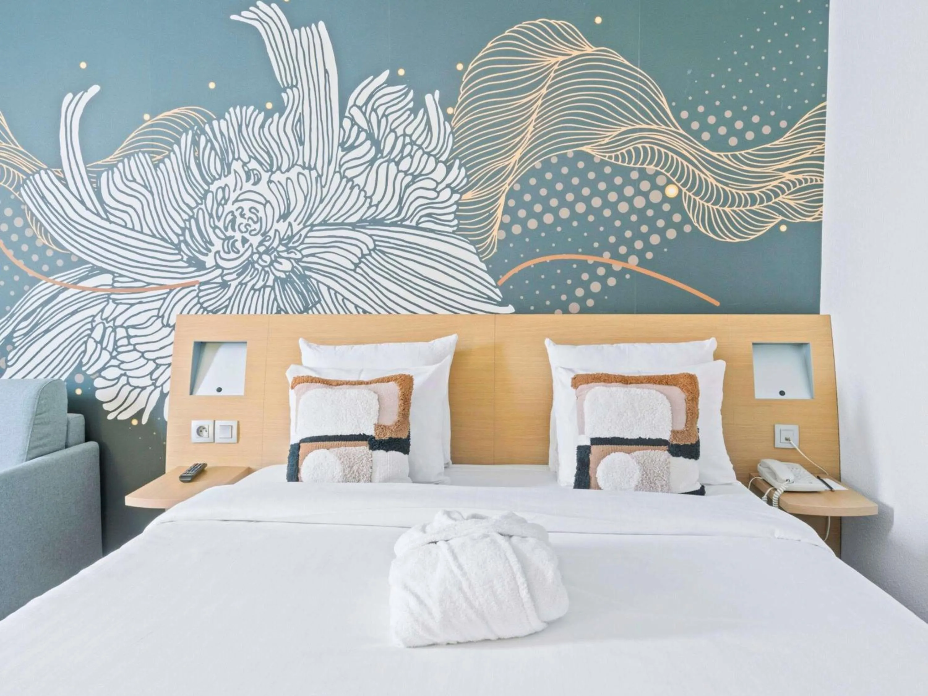 Bedroom, Bed in Novotel Paris Charenton le Pont