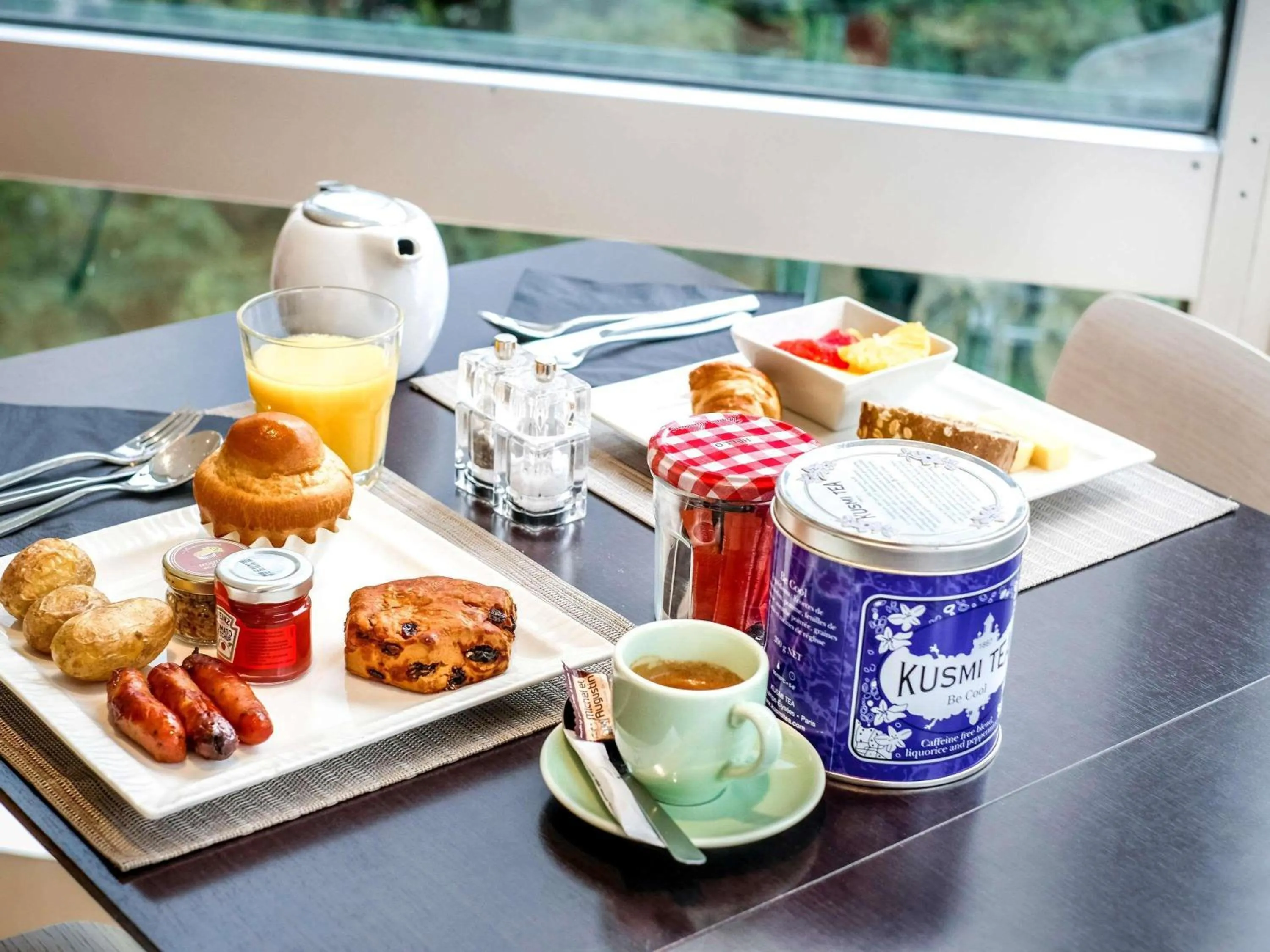 Restaurant/places to eat in Novotel Paris Charenton le Pont