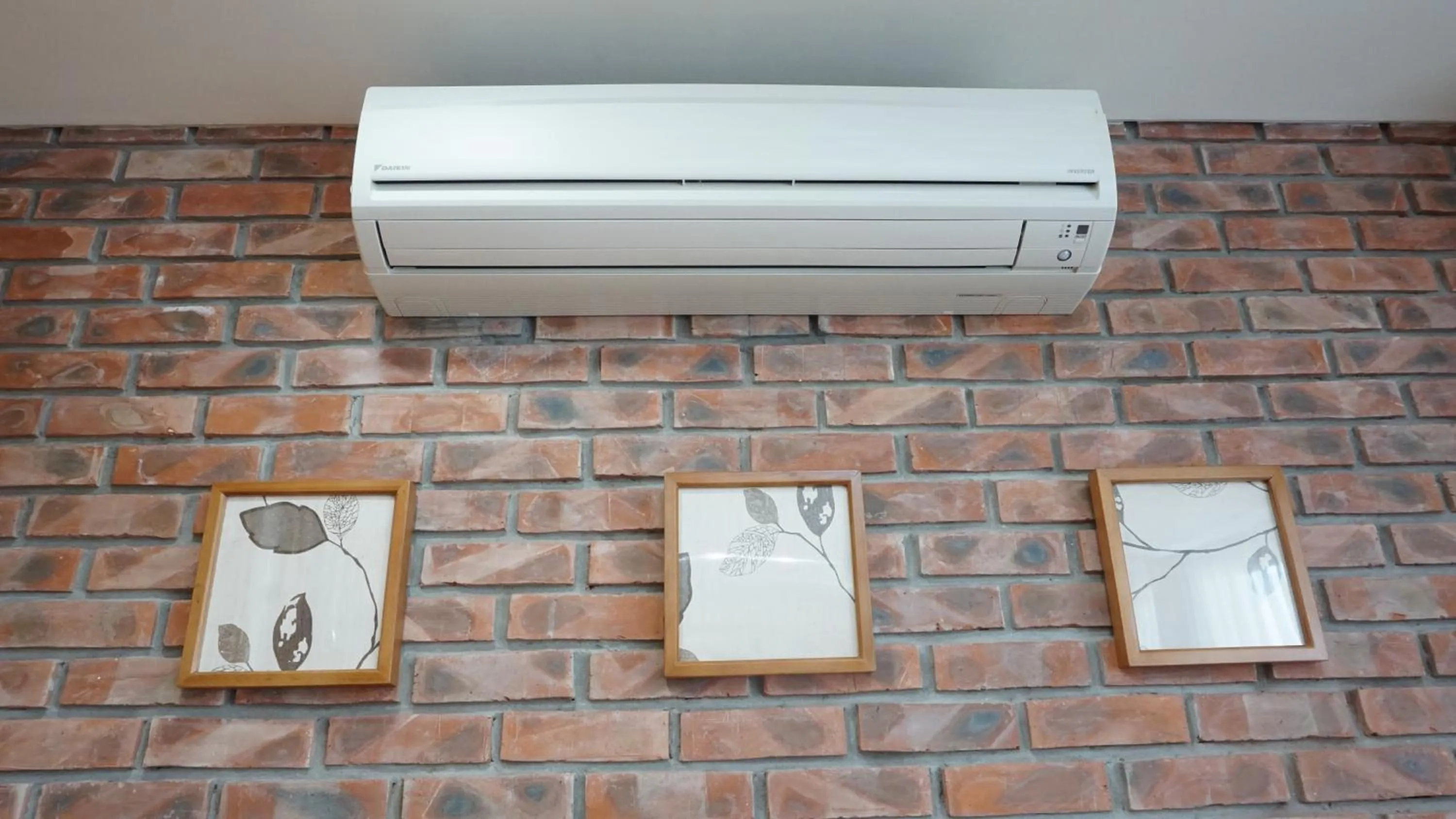 air conditioner in FAMILLE HA NAM