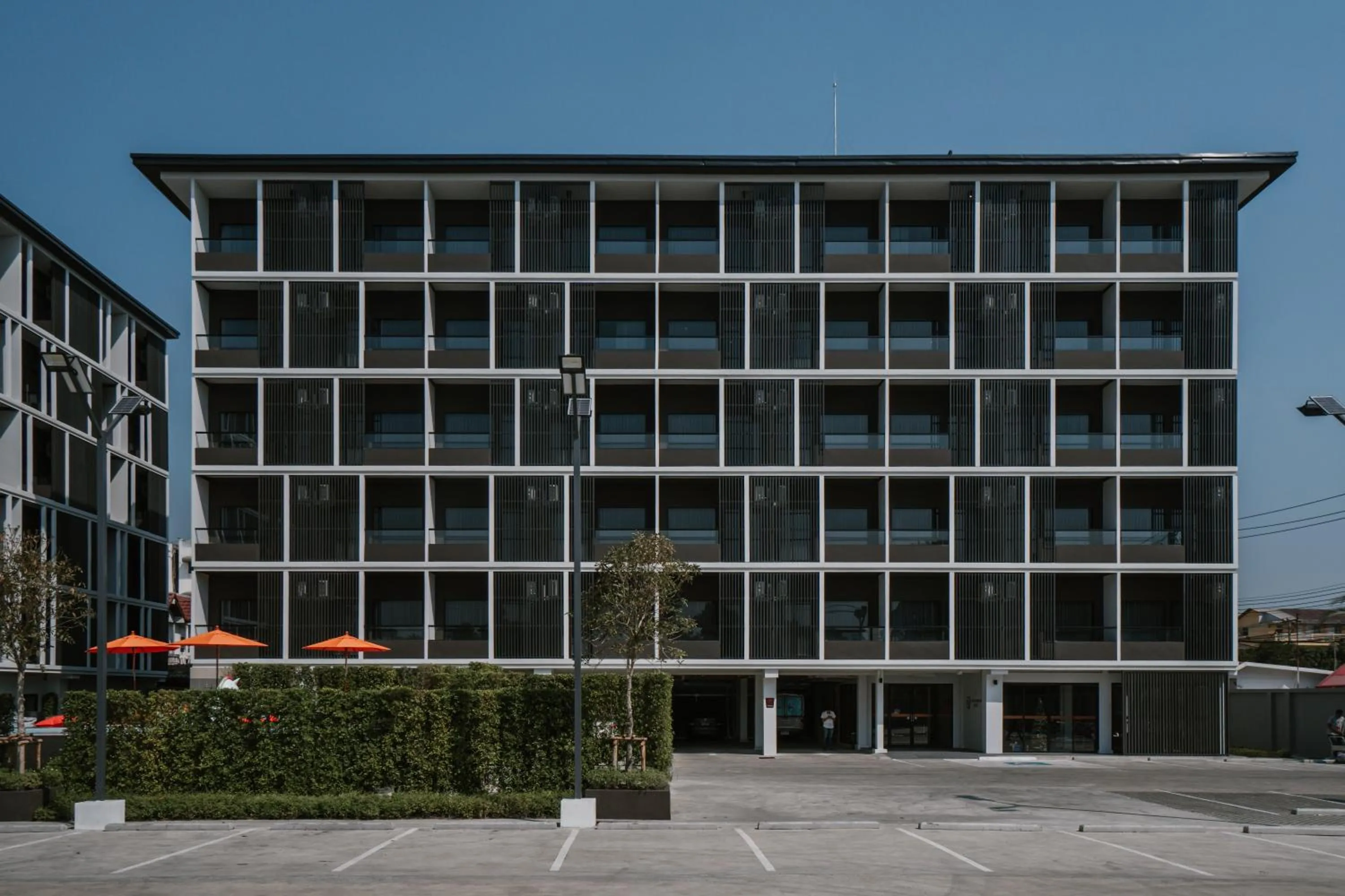 Property building in 7 Days Premium Hotel Don Meaung Airport