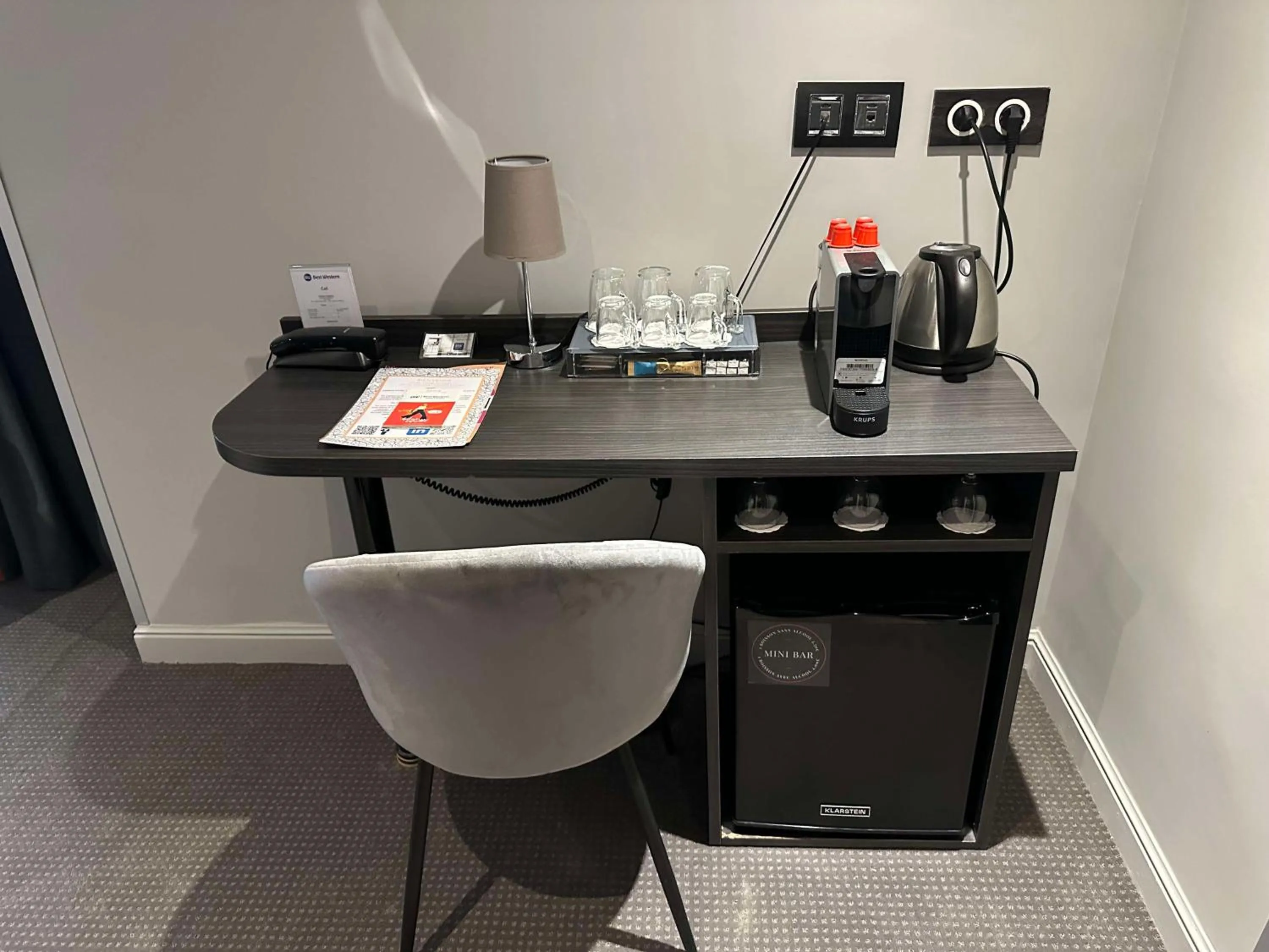 Bedroom in Best Western Empire Elysees