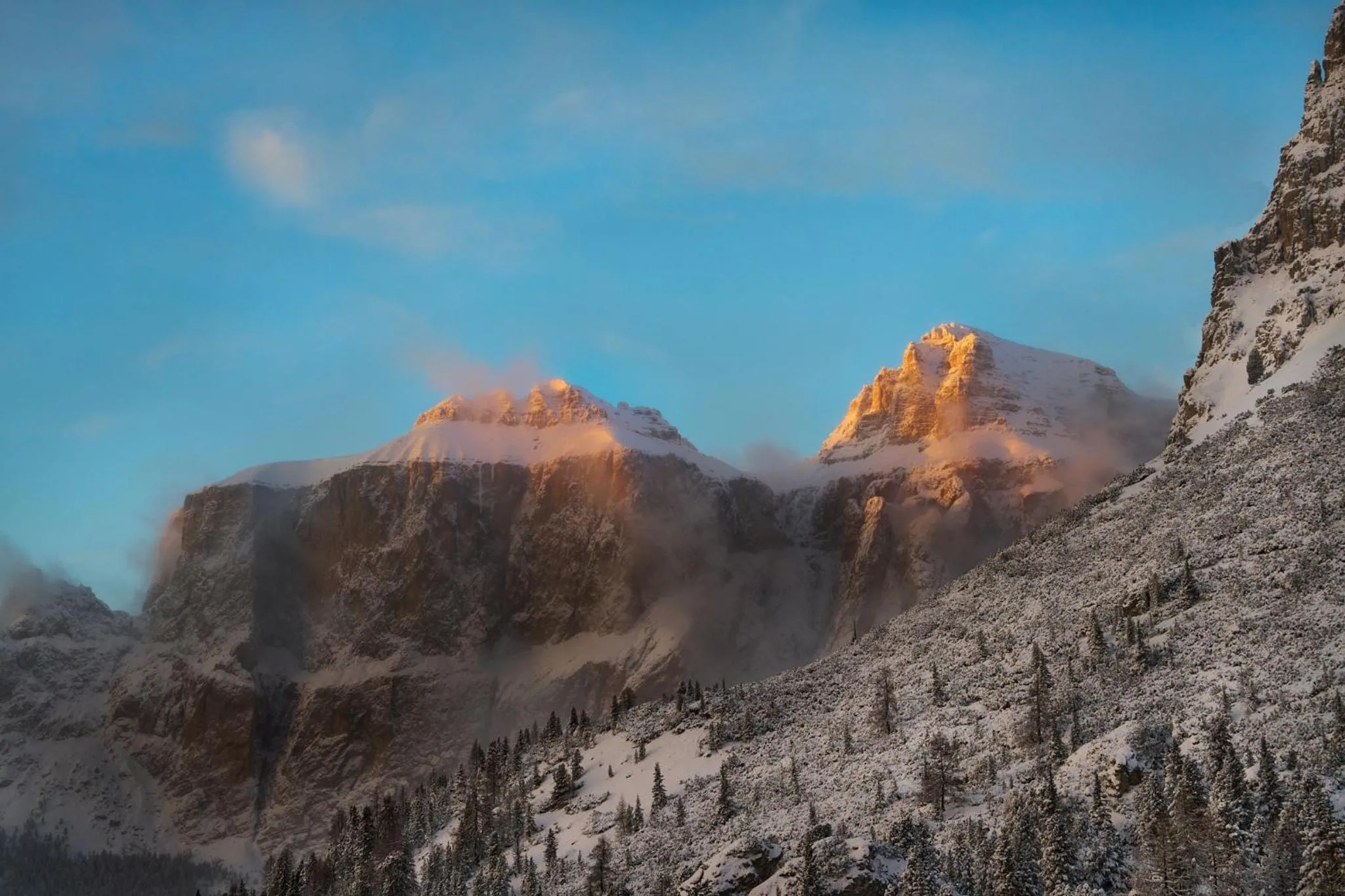Mountain view in Hotel Pordoi Passo Pordoi Vegetarian Hotel