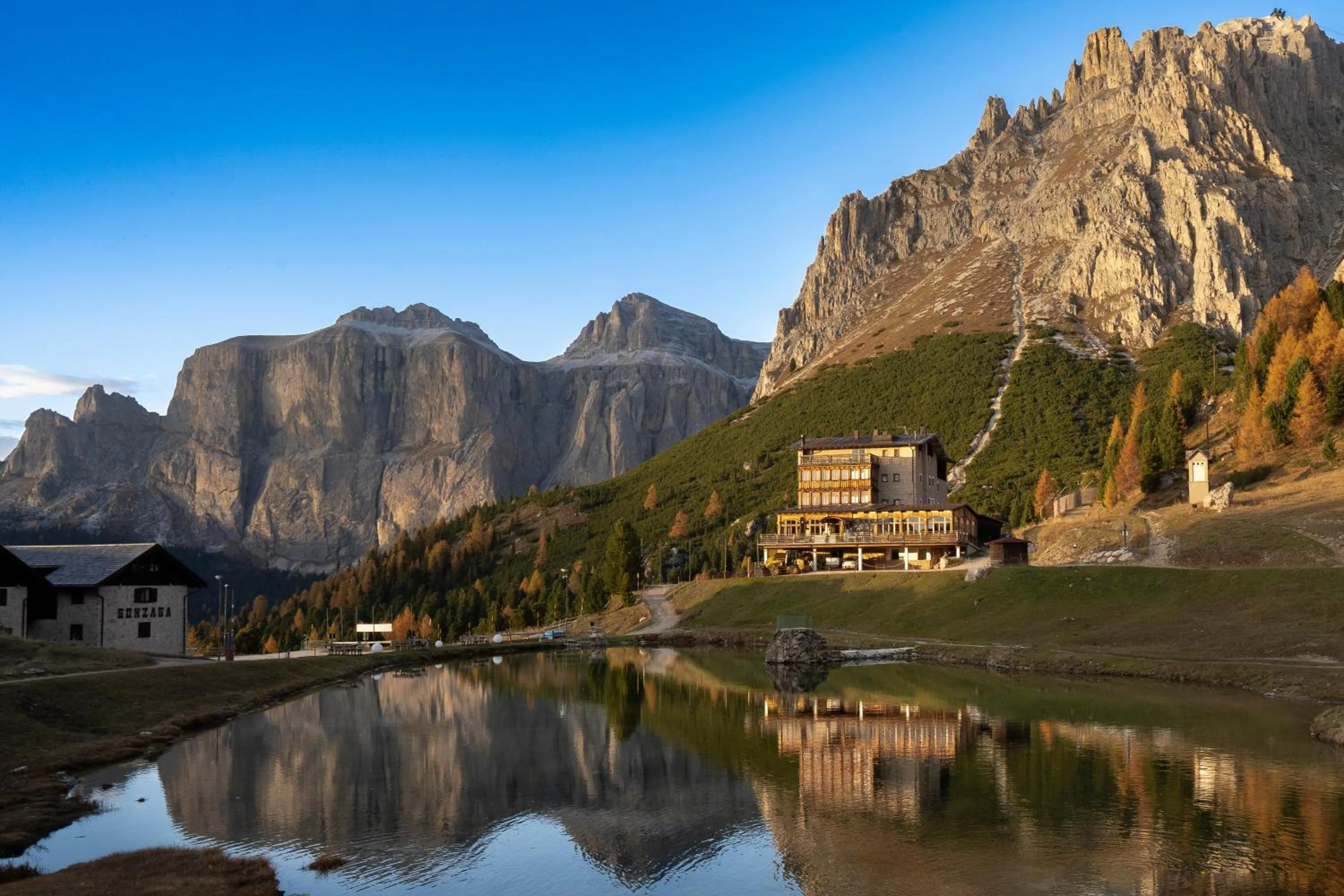 Lake view in Hotel Pordoi Passo Pordoi Vegetarian Hotel