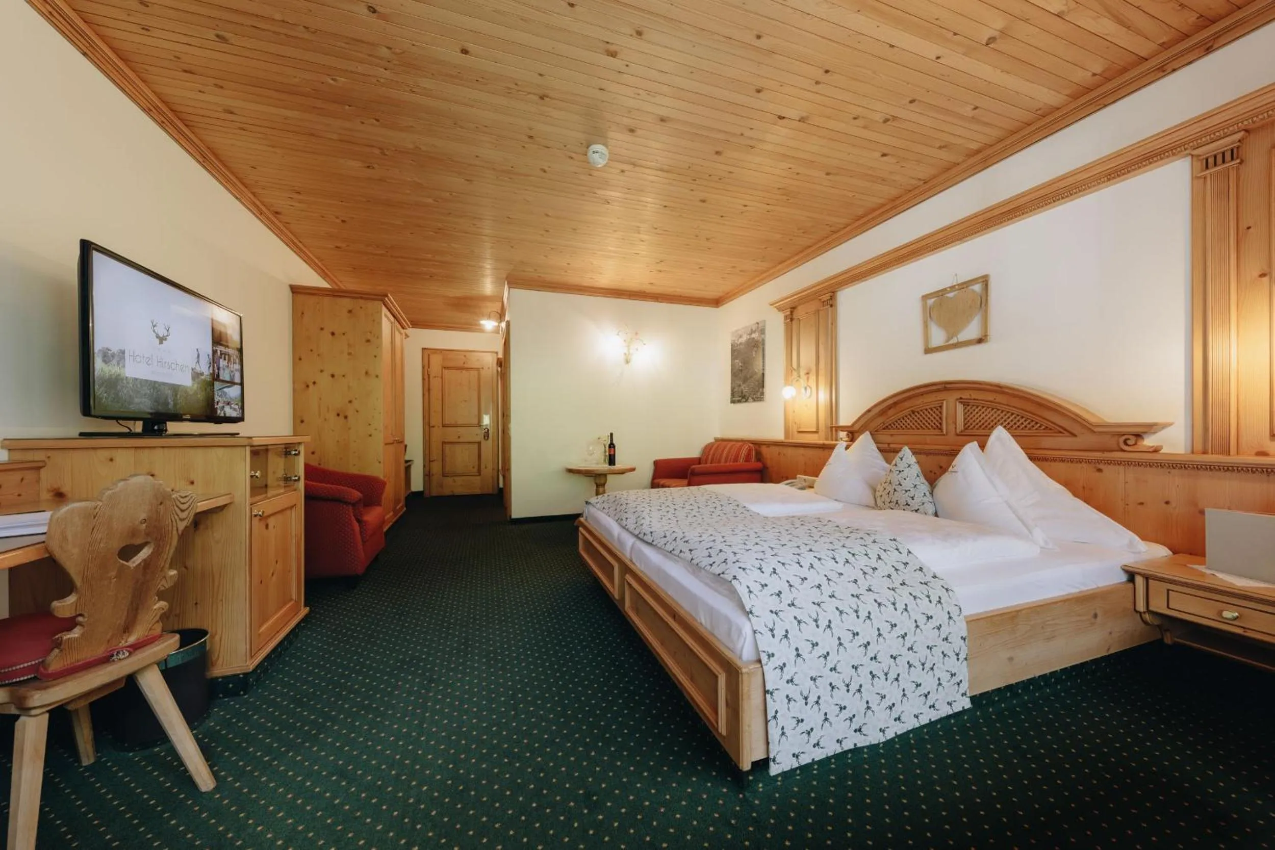 Photo of the whole room, Bed in Hotel Hirschen