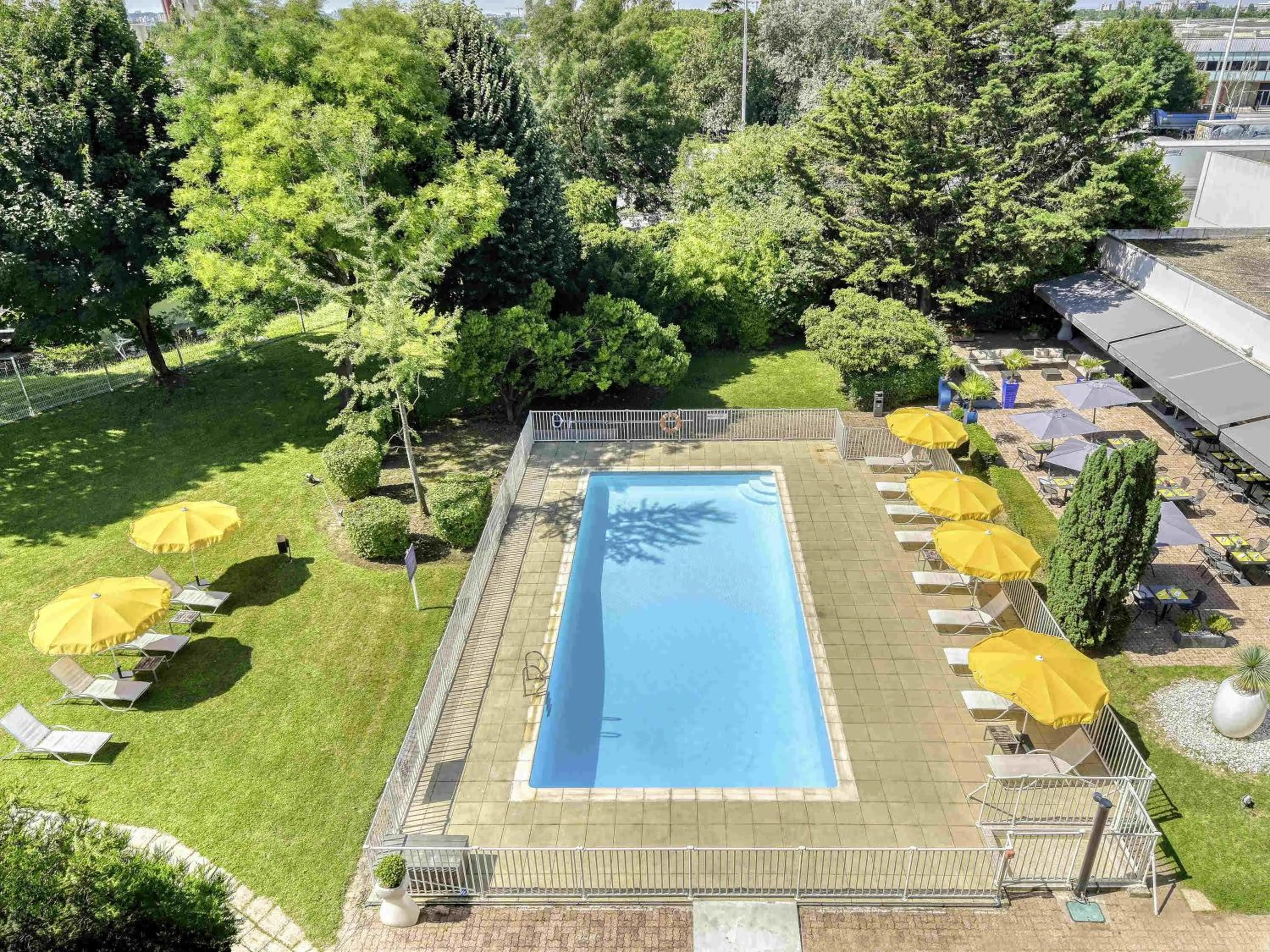 Pool view in Novotel Paris Nord Expo Aulnay