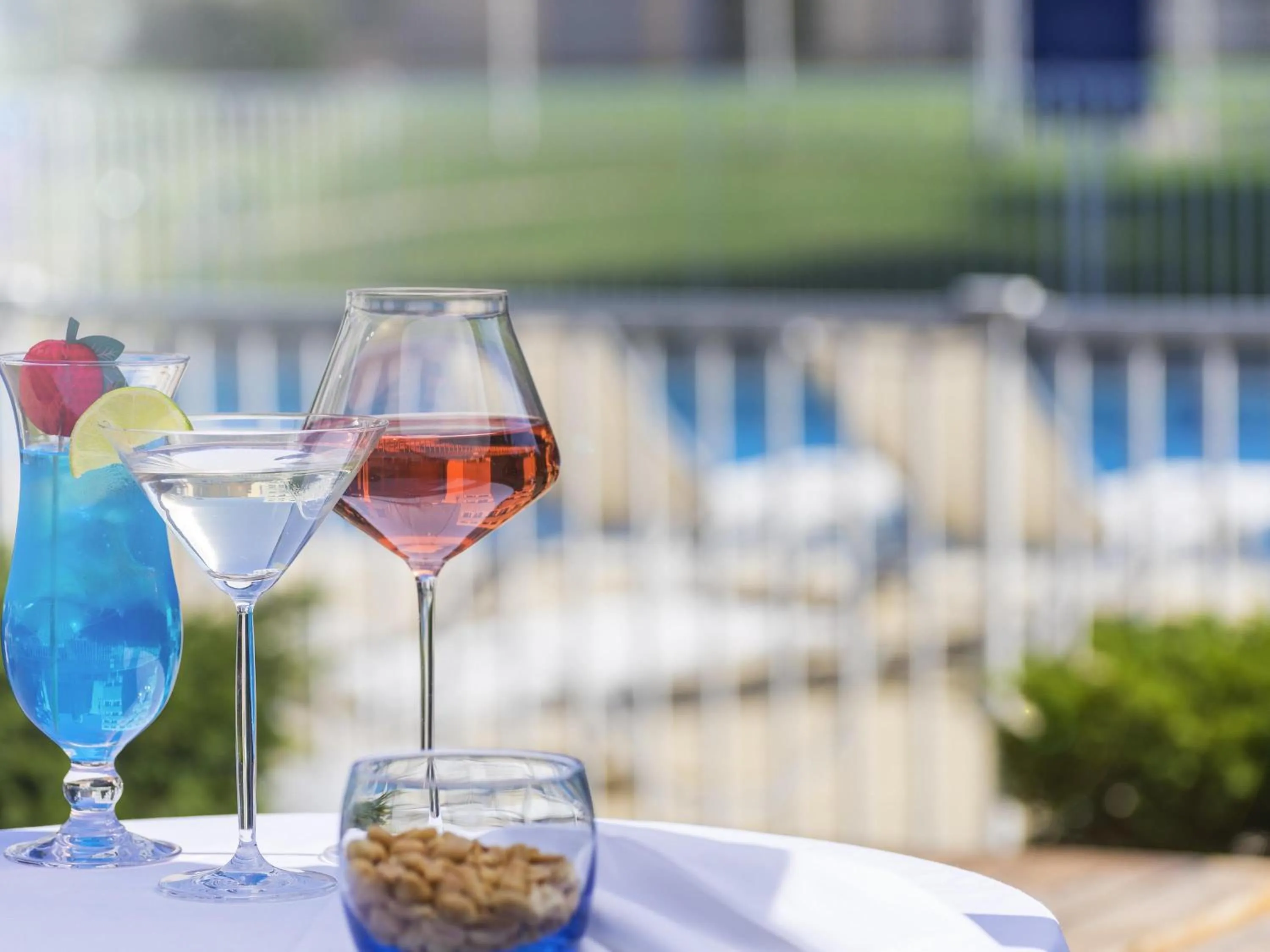 Pool view in Novotel Paris Nord Expo Aulnay