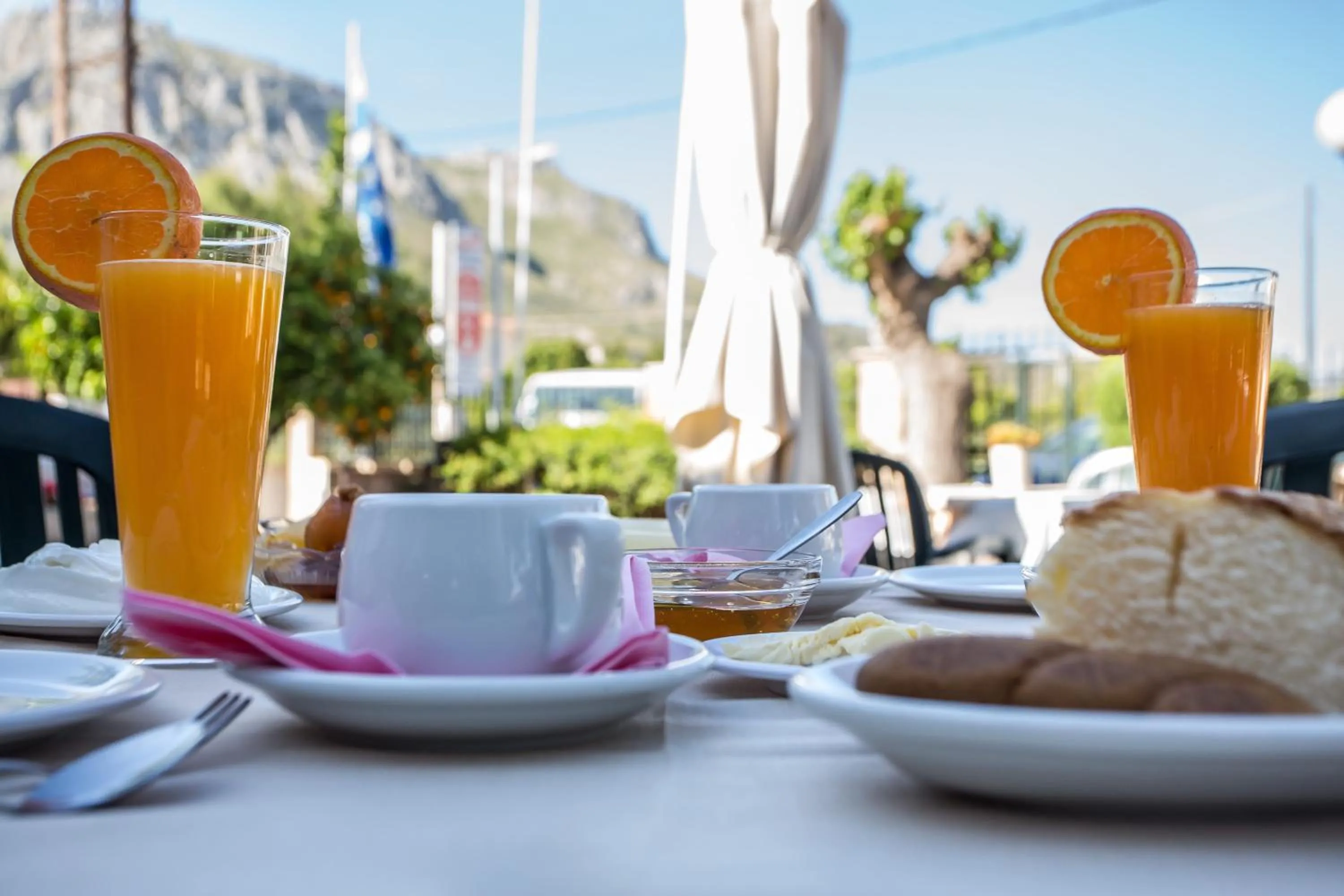 Restaurant/places to eat in Vasilios Marinos Rooms